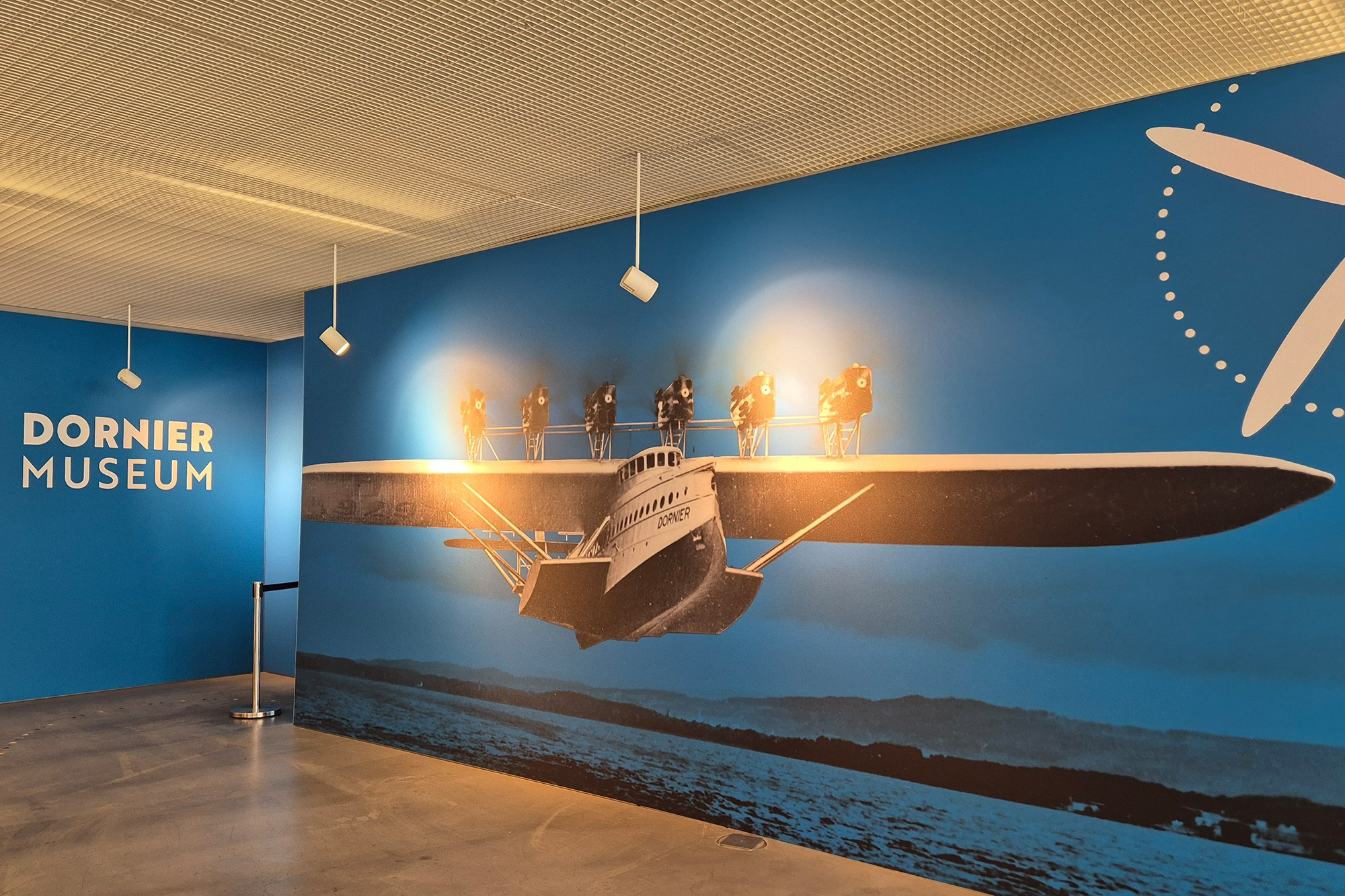 Фридрихсхафен. Elina Reisen. Туристическое агентство в Аугсбурге