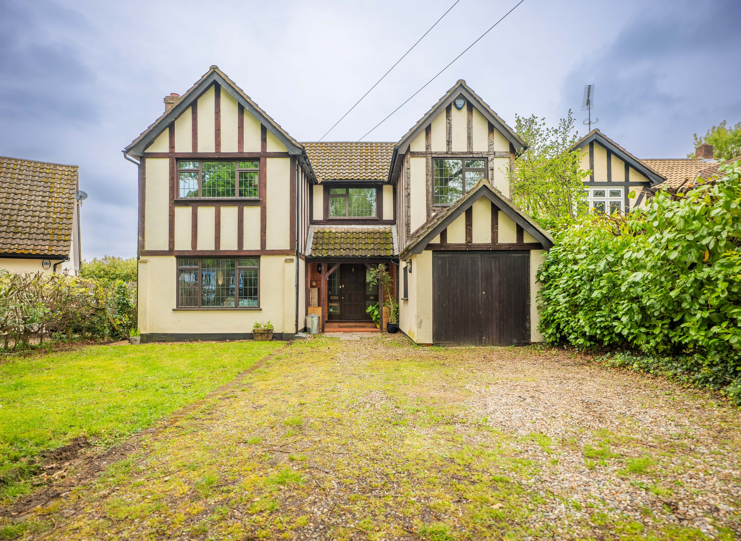 Green Lane. Sola SLY | London Photographer and Videographer