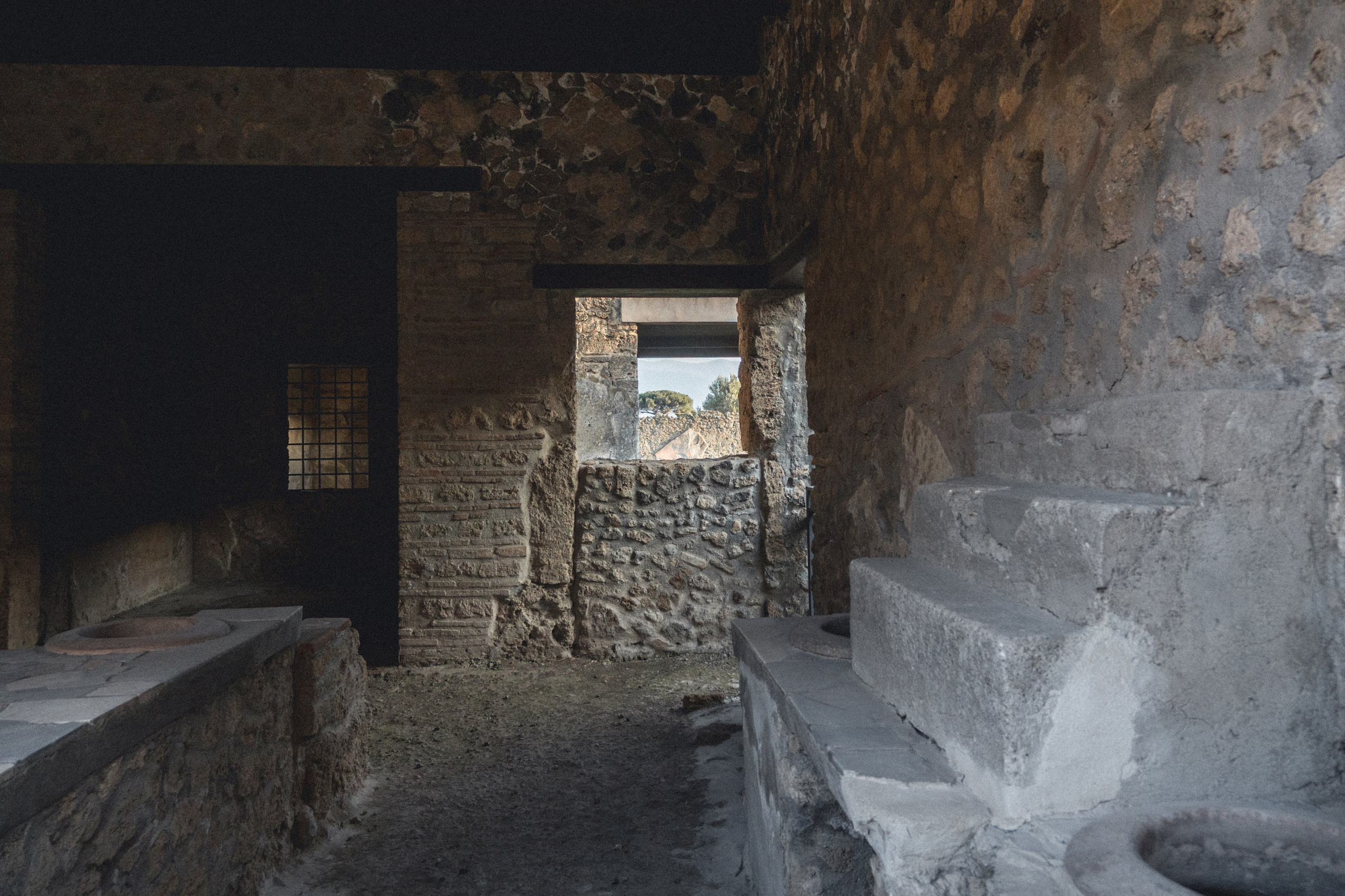 Pompeii. Photographe sur Cote d’Azur. Portraits de familles, couples, enfants, événements