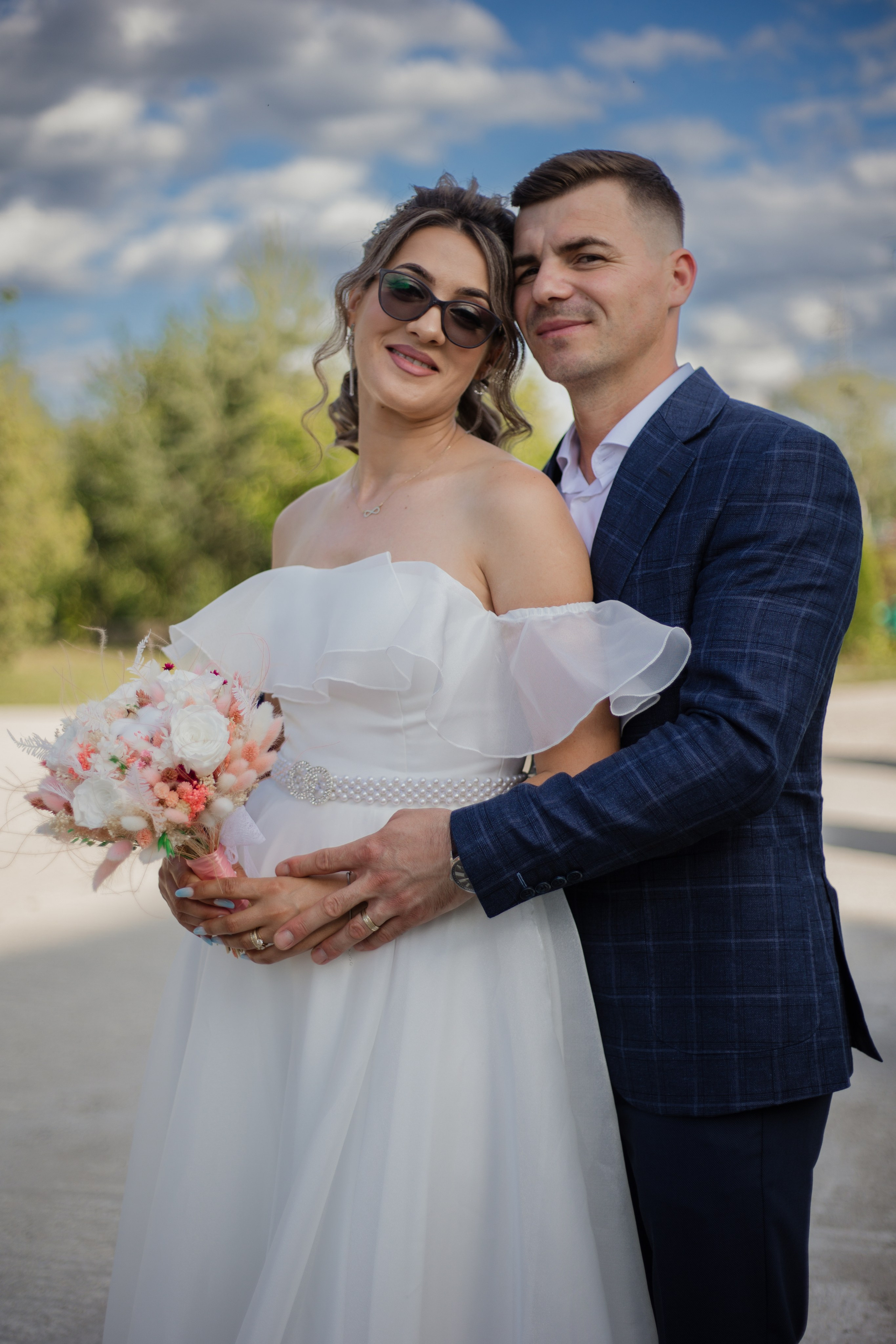 Oana & Vasile. Fotograf si videograf — evenimente si studio