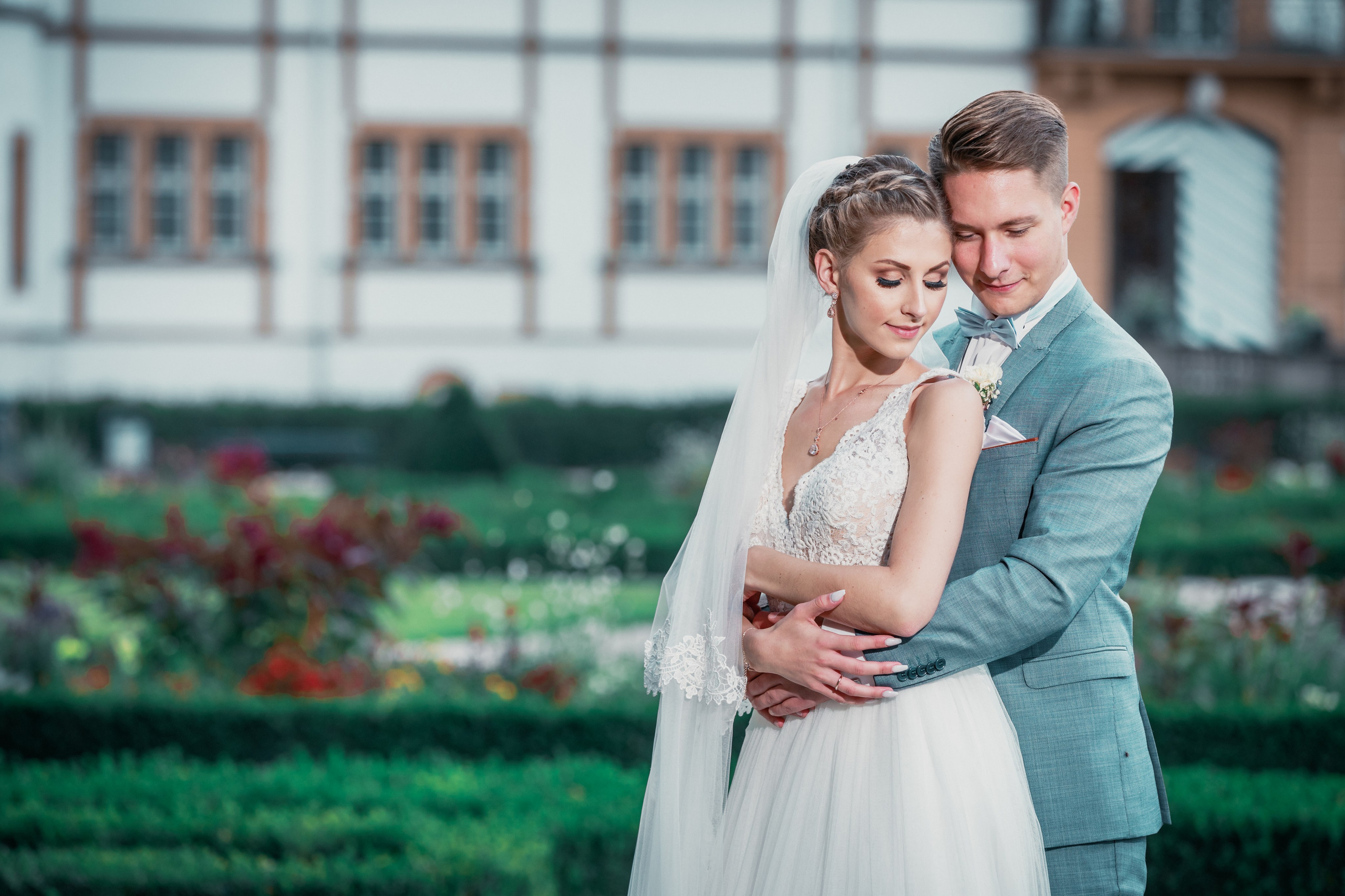 Hochzeitsfotograf Deutschland – Emotionale Fotos. Fotograf Sergej Nevelskij in Dortmund — Emotionale Hochzeitsfilme, Immobilienaufnahmen & individuelle Fotobücher