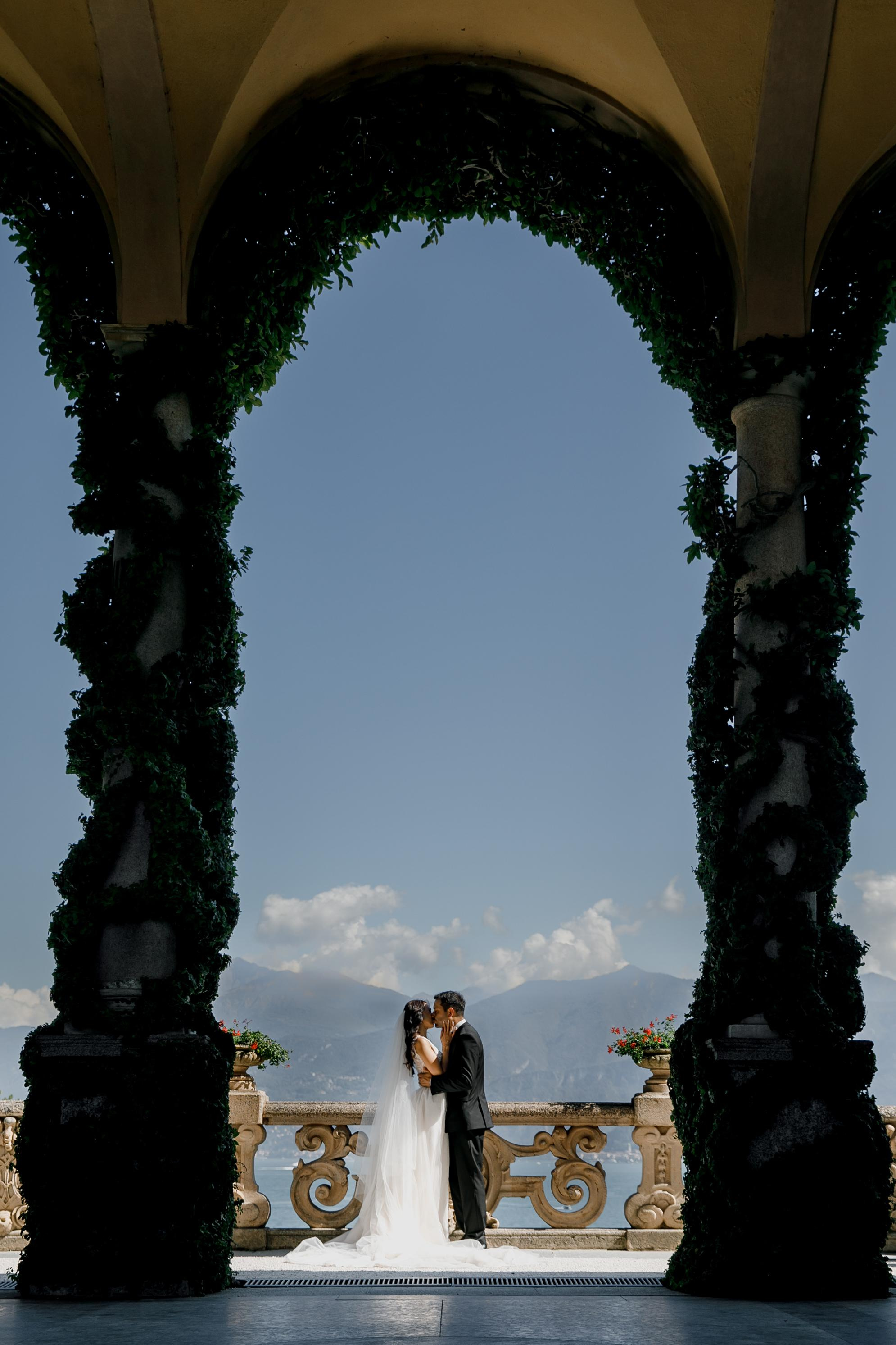 Iurkovski PHOTOGRAPHY in Europe. Luxury destination weddings and events