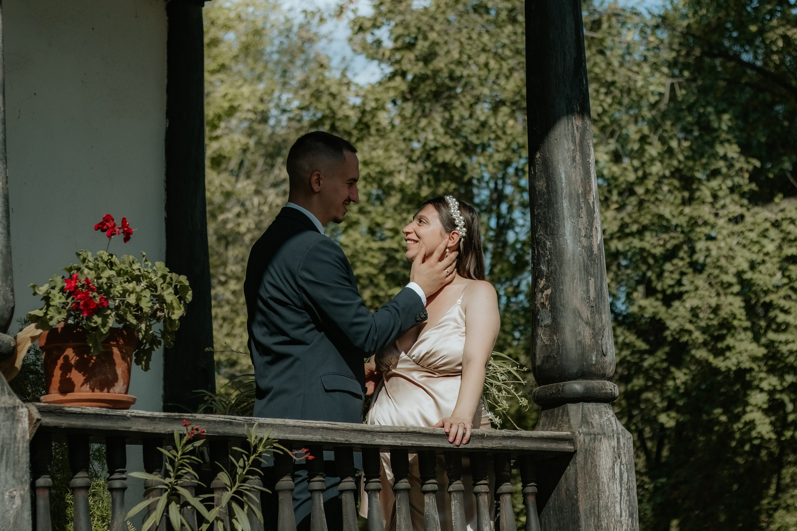 Ana & Alex. Fotograf si videograf — evenimente si studio