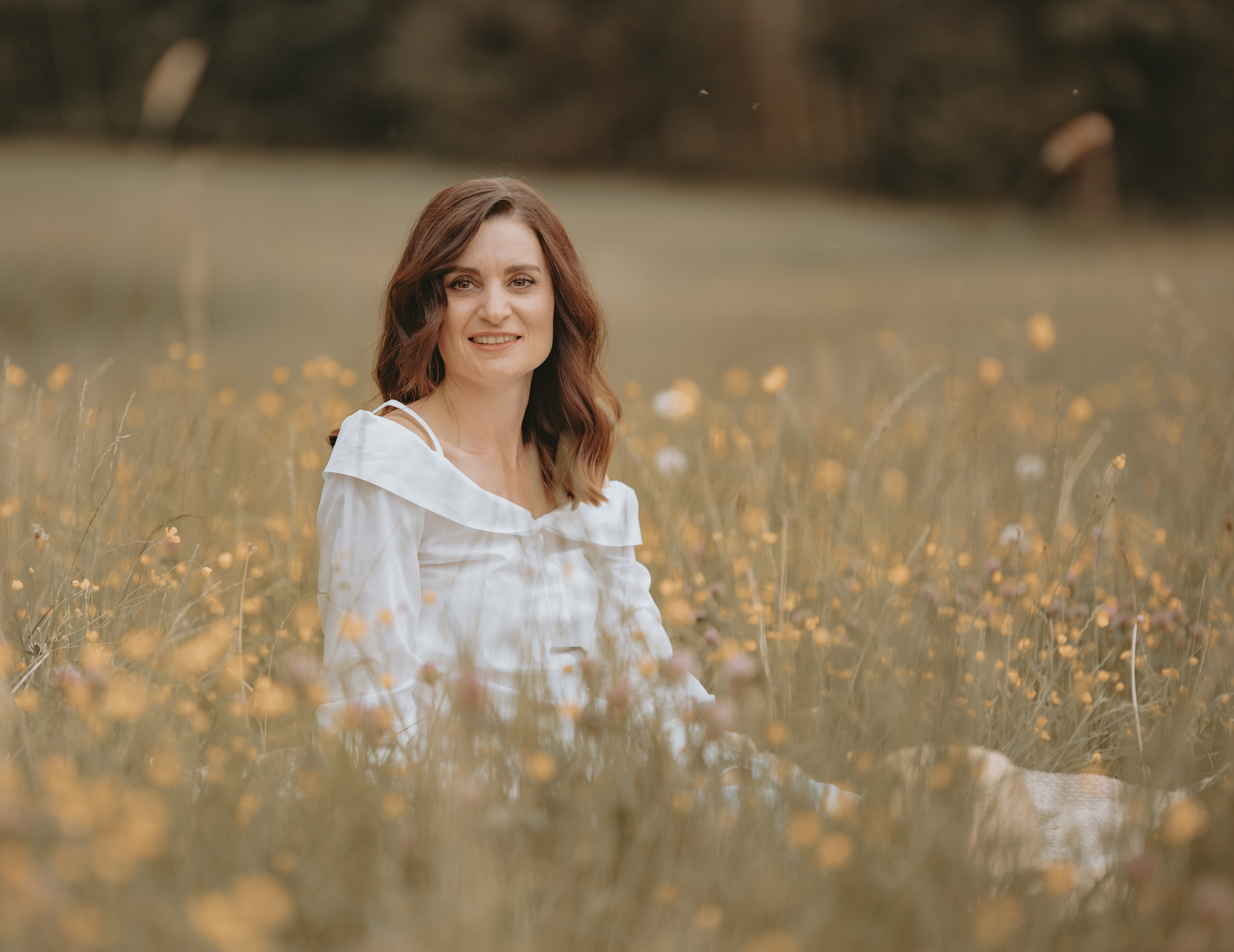 Frauenportrait-Outdoor-Outdoorshooting-Outdoorfotografie-Biberach. Fotografin für Frauen, Paare & Familien in Emsland, Lingen & Umgebung