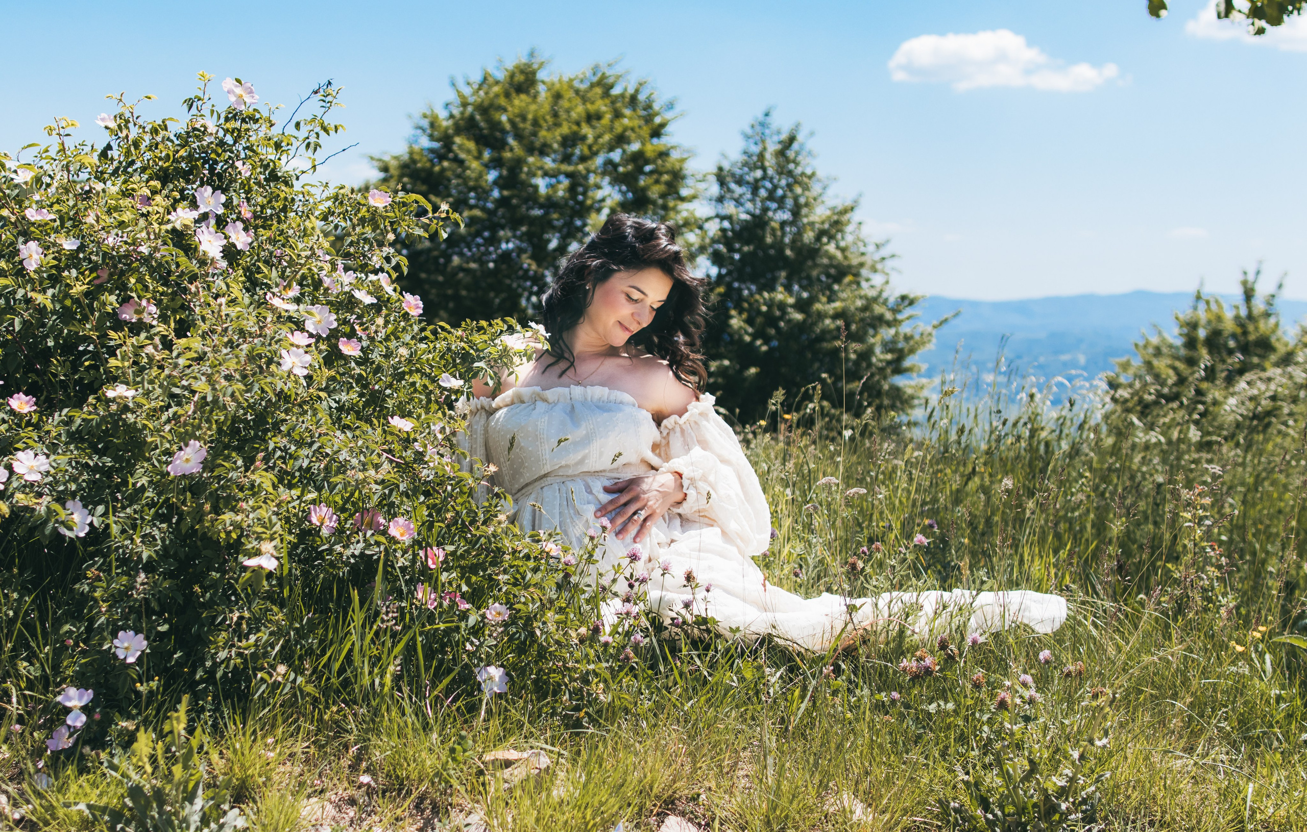 Aniela Petreanu. Alutza Visuals