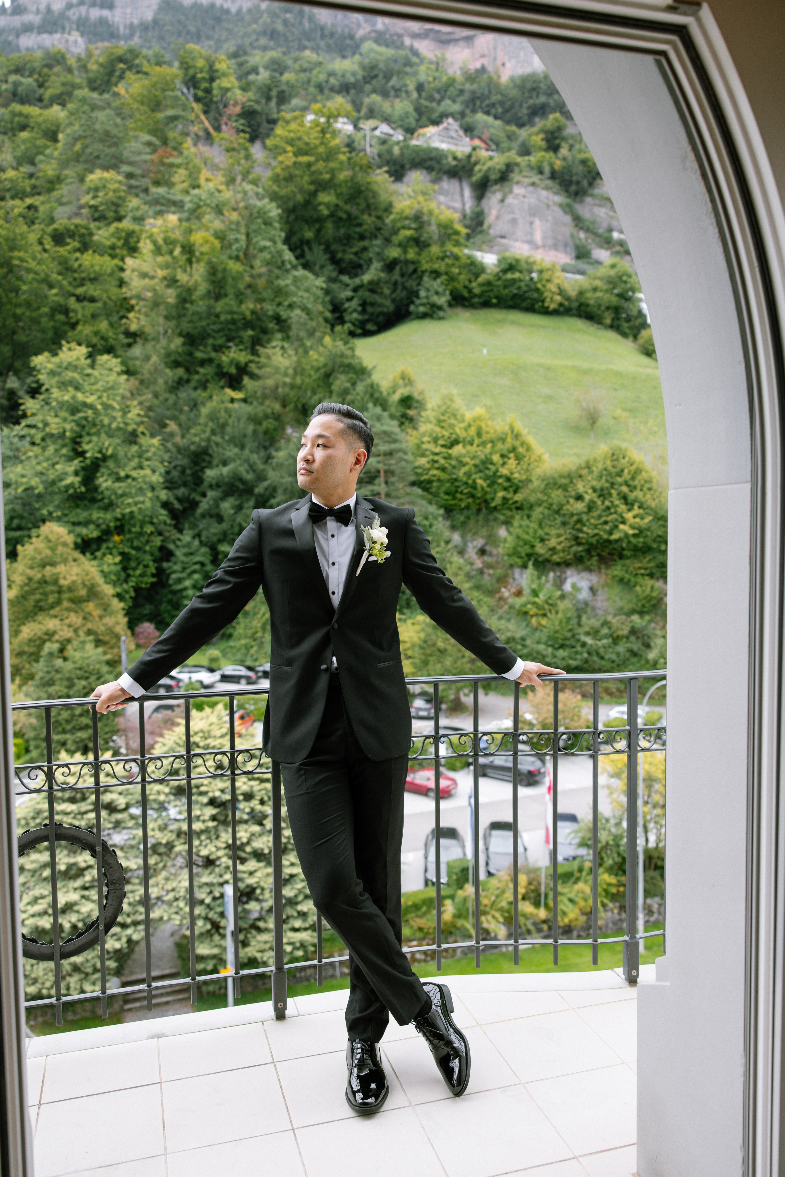 Intimate wedding at Parkhotel Vitznau on Lake Lucerne. Wedding and Family Photographer Switzerland and Italy. Valeria Diaz