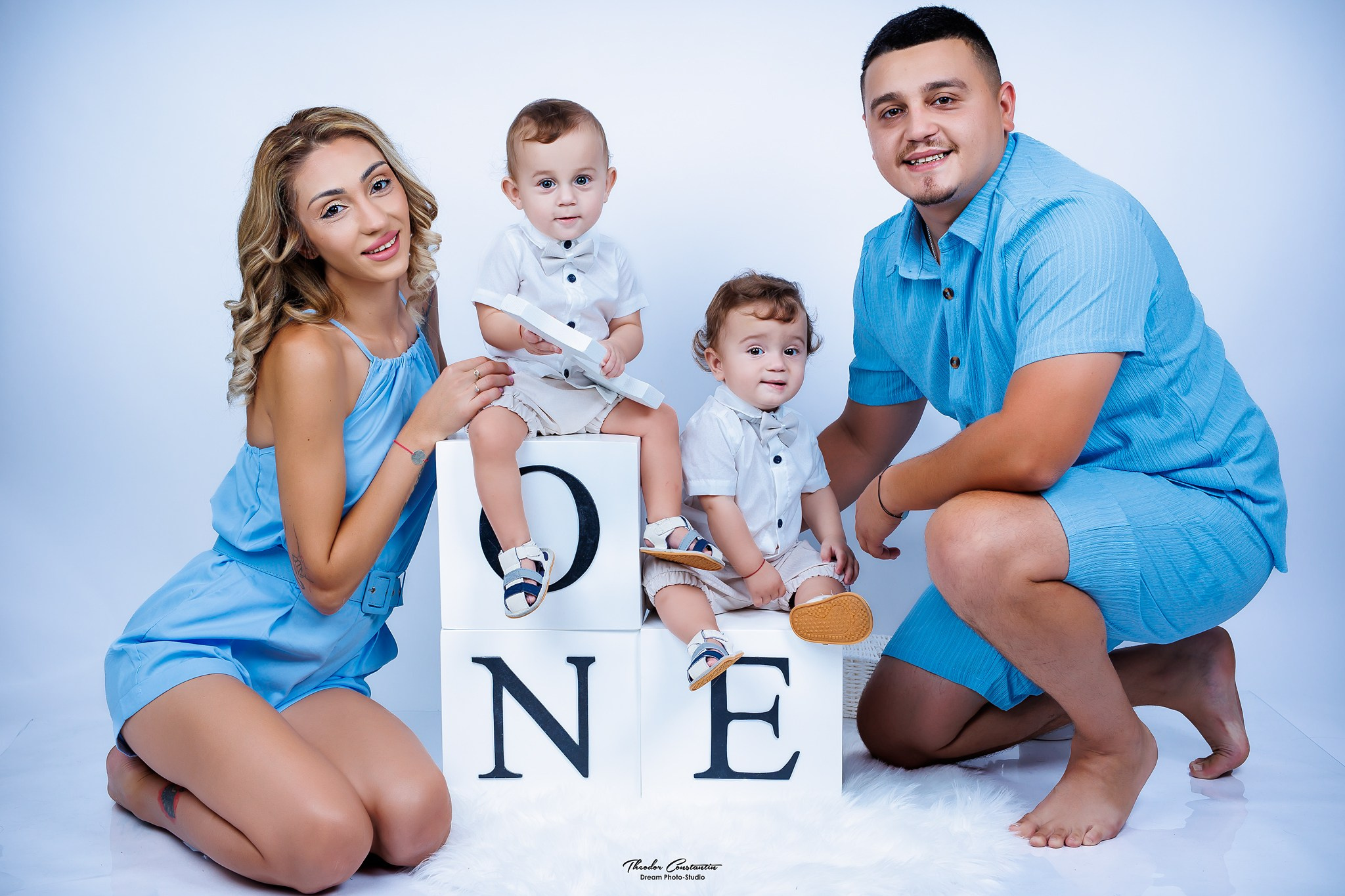 Studio. Dream Studio Galați – ședințe foto profesionale pentru familie, portrete și evenimente