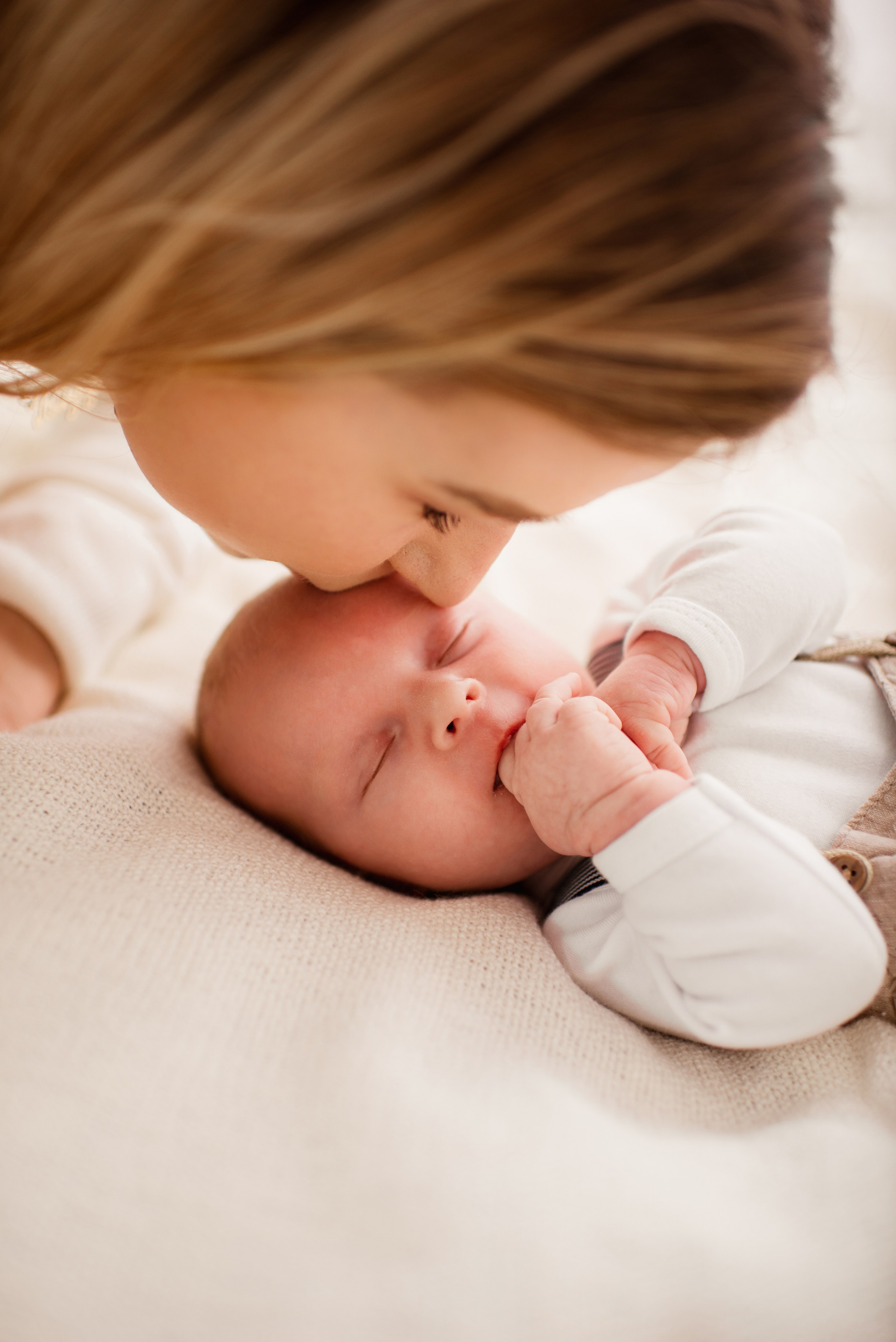 White dream. Michalina Dzianach Wedding Photographer Iceland