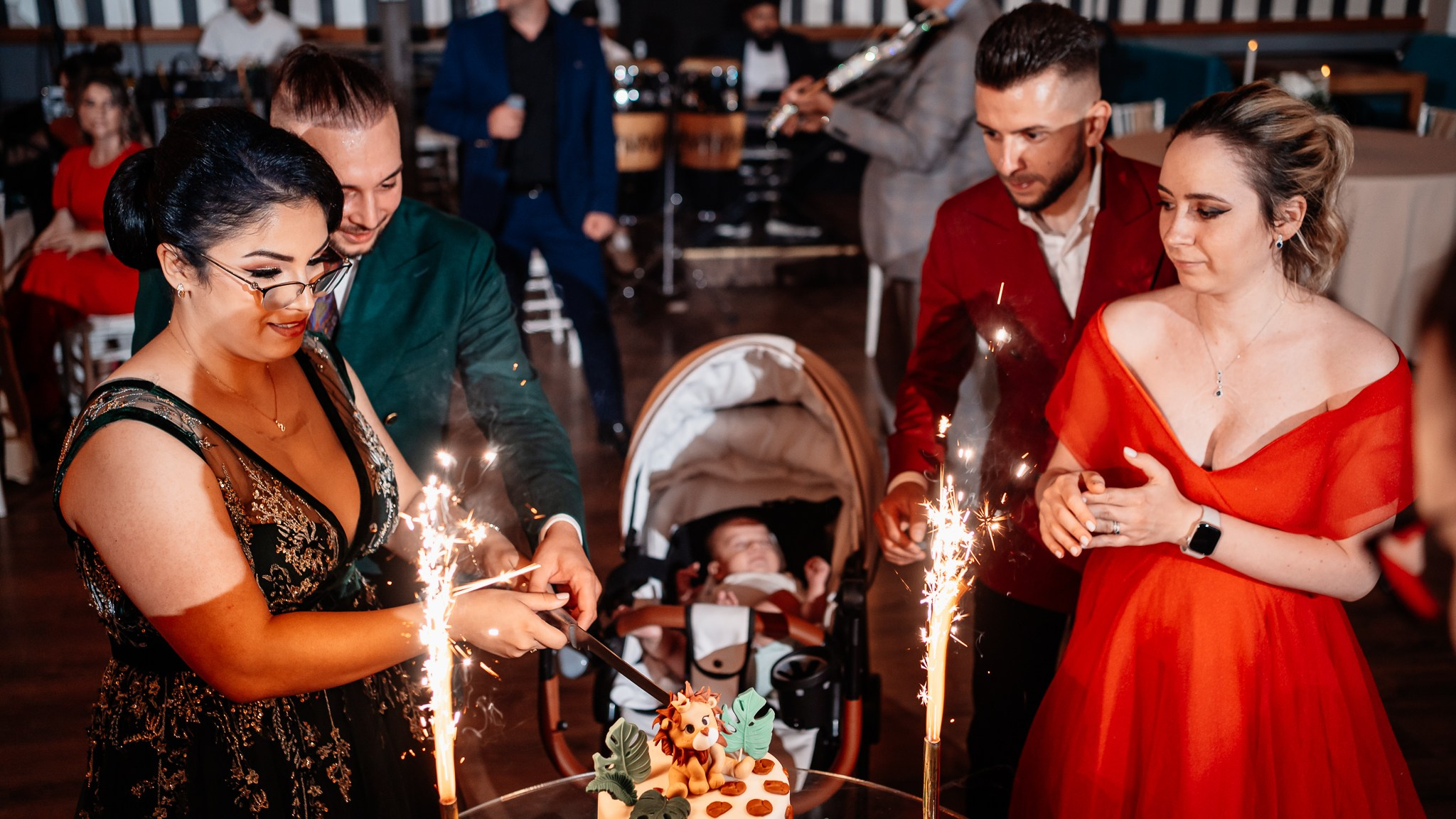 Fotograf de Botez în București- Mihai Popa Fotograf. Fotograf Nuntă & Botez București - Mihai Popa | Dincolo de oameni, imortalizez emoții!