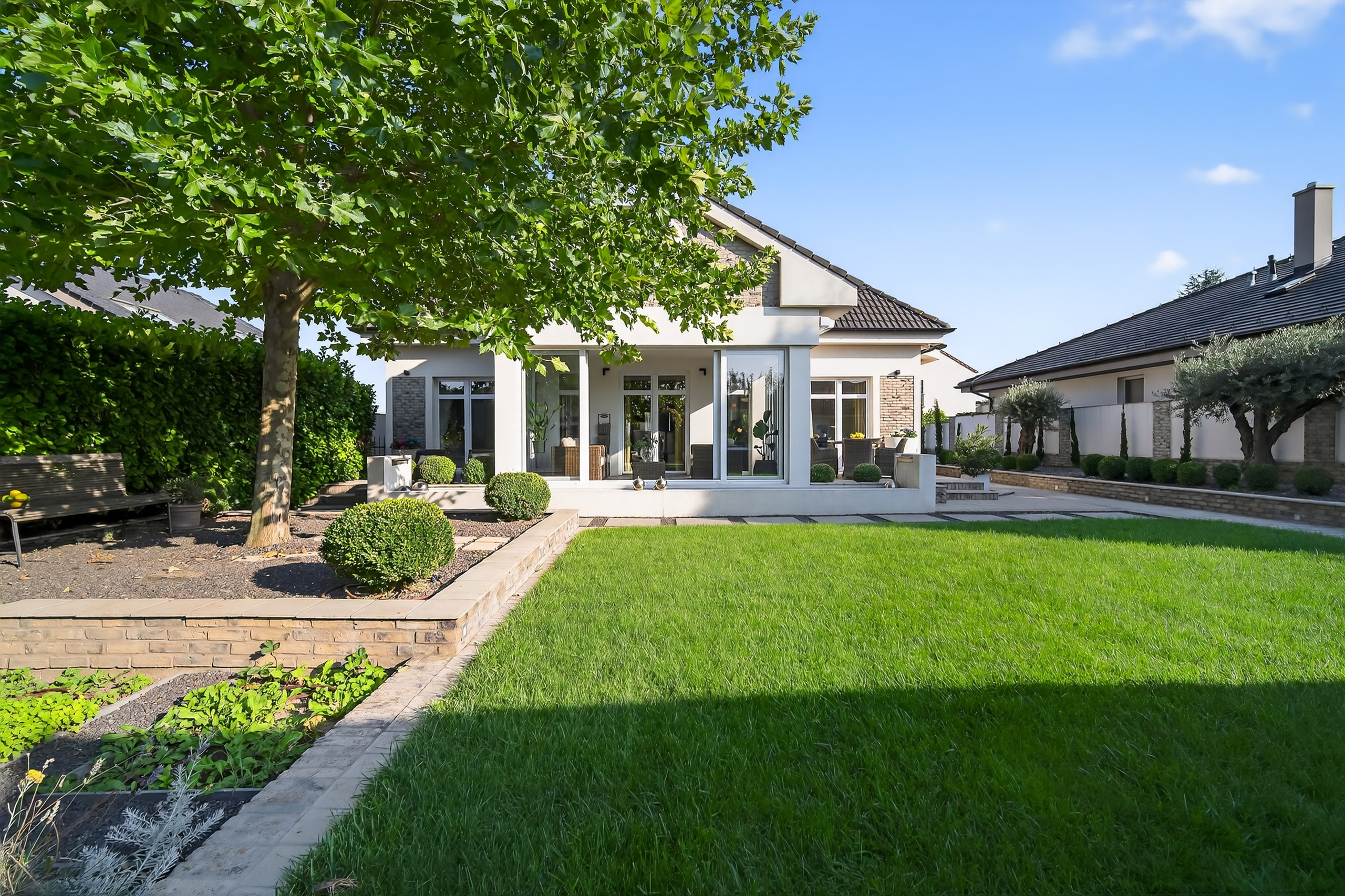 Jazdecká 18. Photographer and videographer in Norway and Slovakia Andrea Zemko