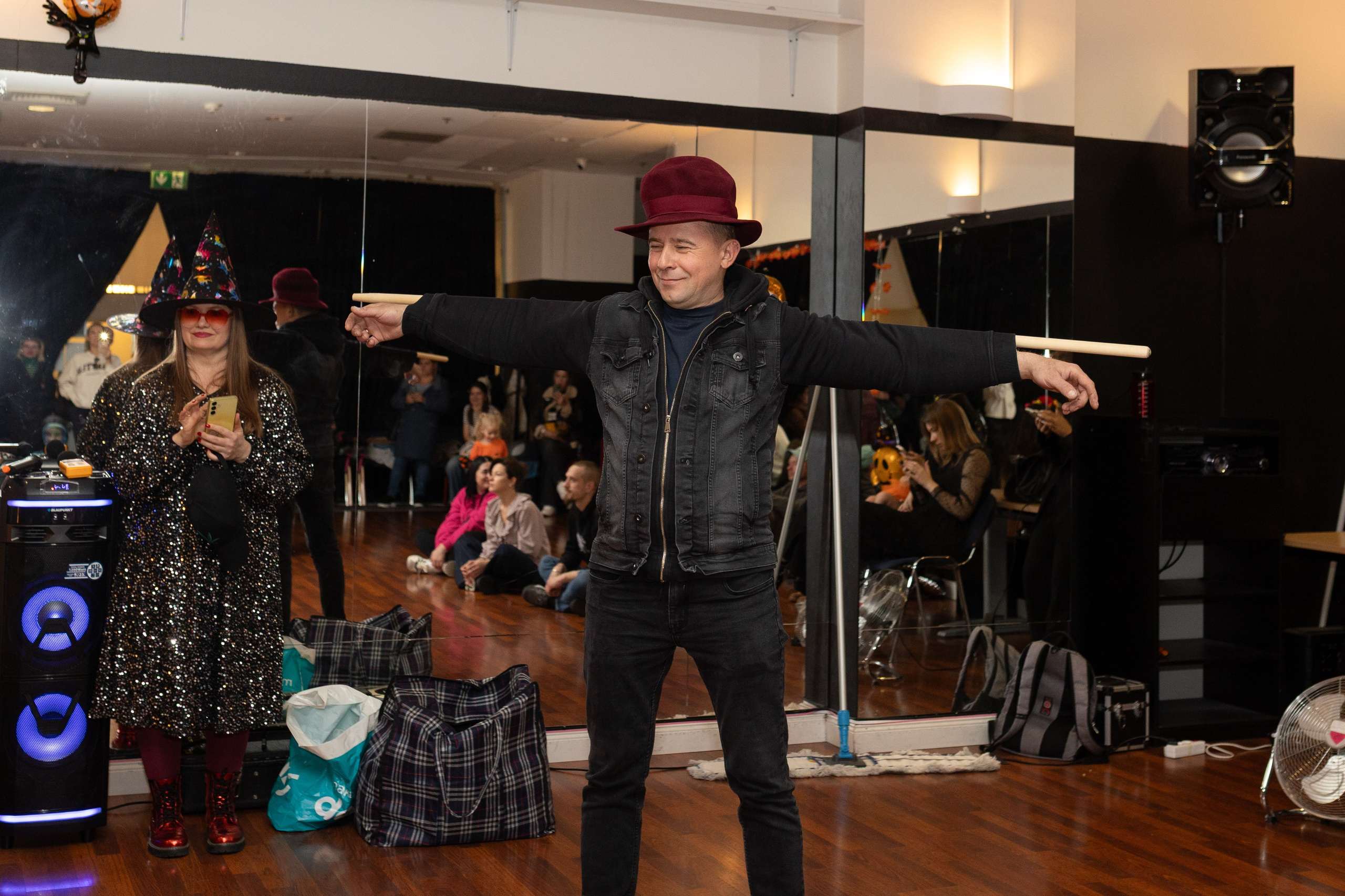 Leo dance studio Helloween 2025. Семейный и детский фотограф в Варшаве Мила Бобровская