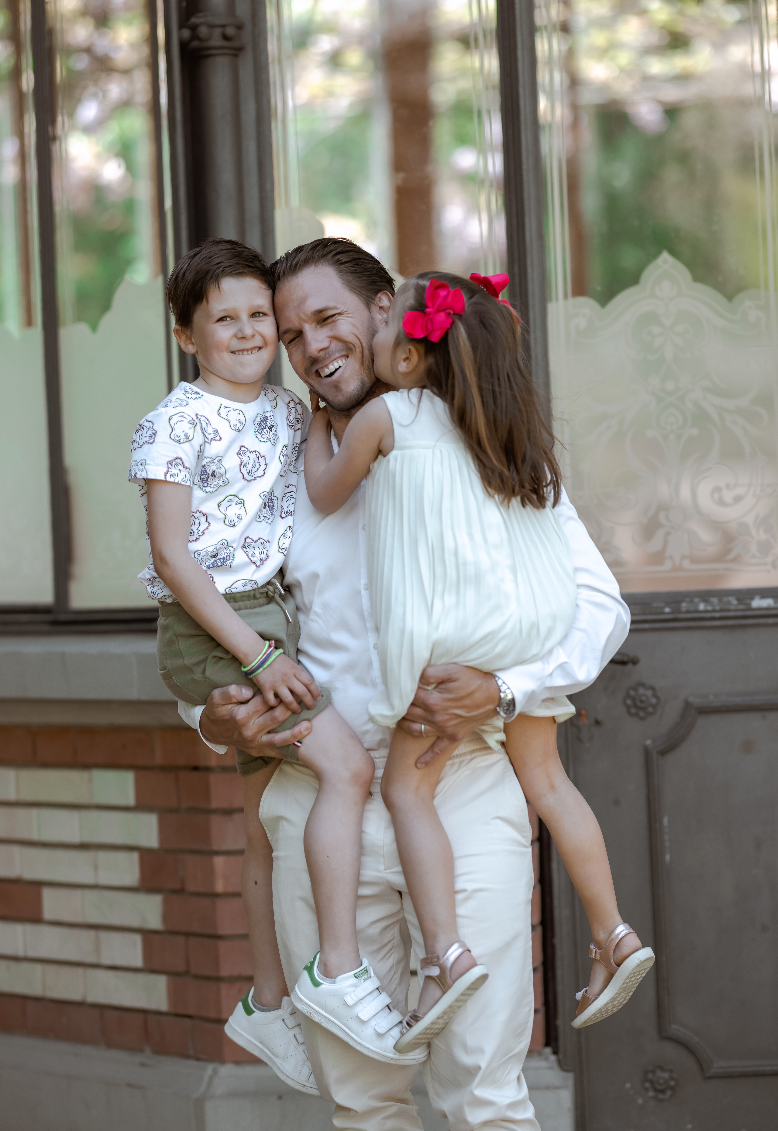 Veronique & Claudio. Family photographer Zurich & Switzerland Daria Moore