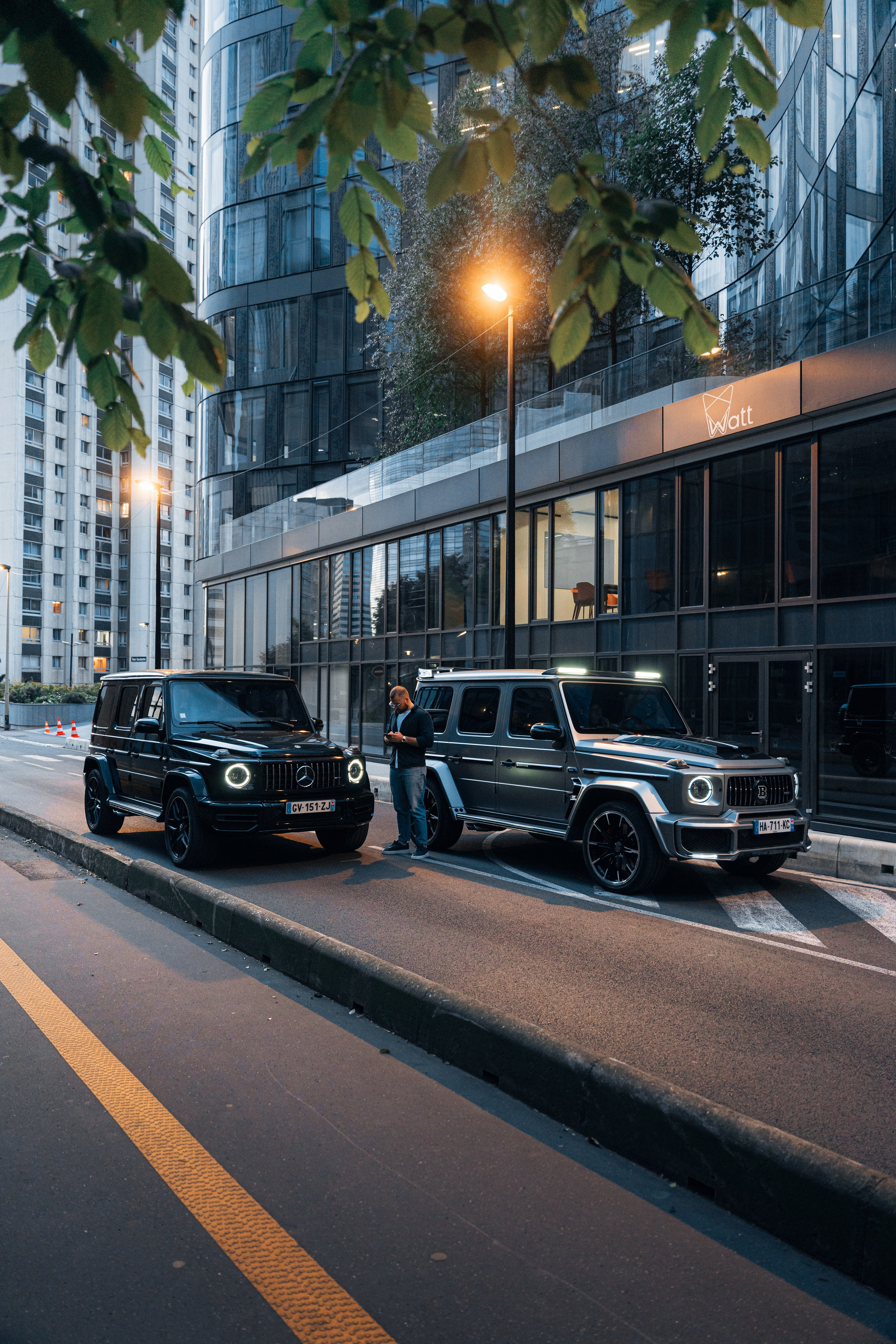 Mercedes G63 La Defense. Photographer in Paris — Vitalii Motruk
