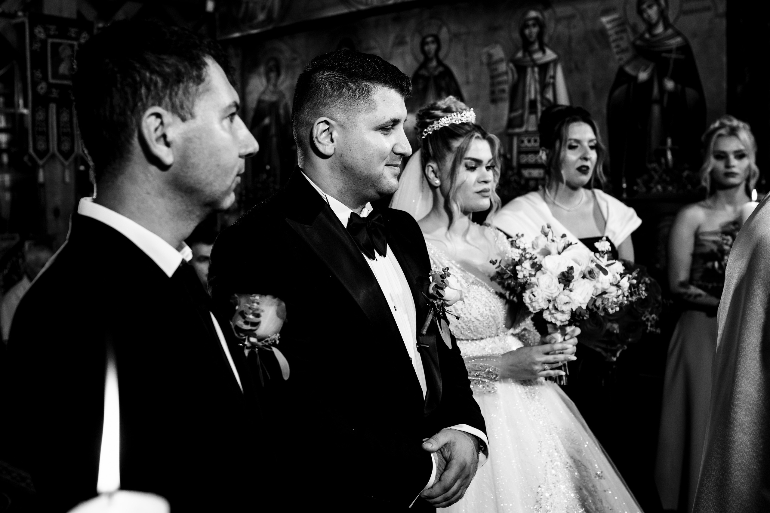 Andreea, Damian si Aris. Acasă