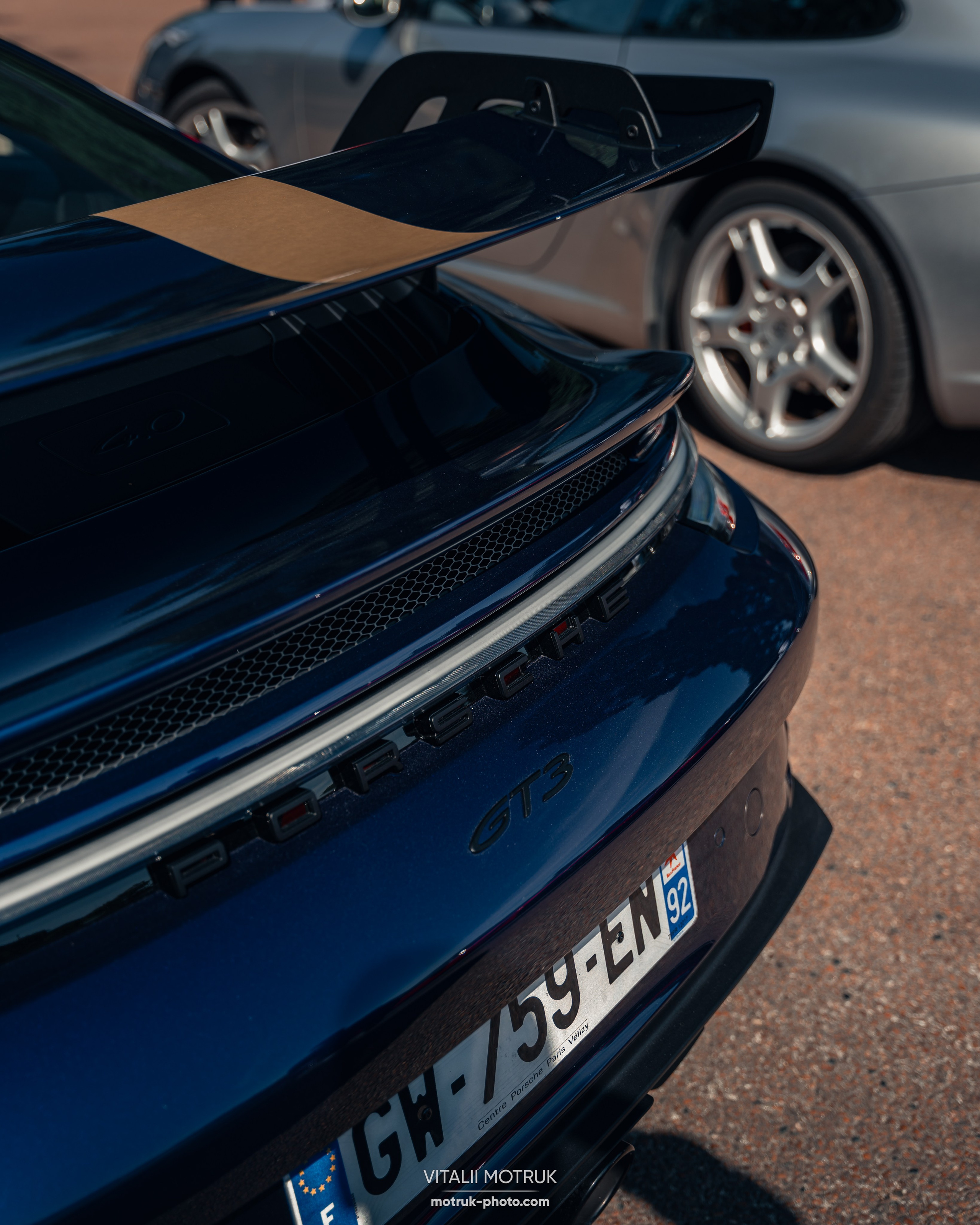 Rassemblement Auteuil 20 mai 2024. Photographe de voitures à Paris — Vitalii Motruk