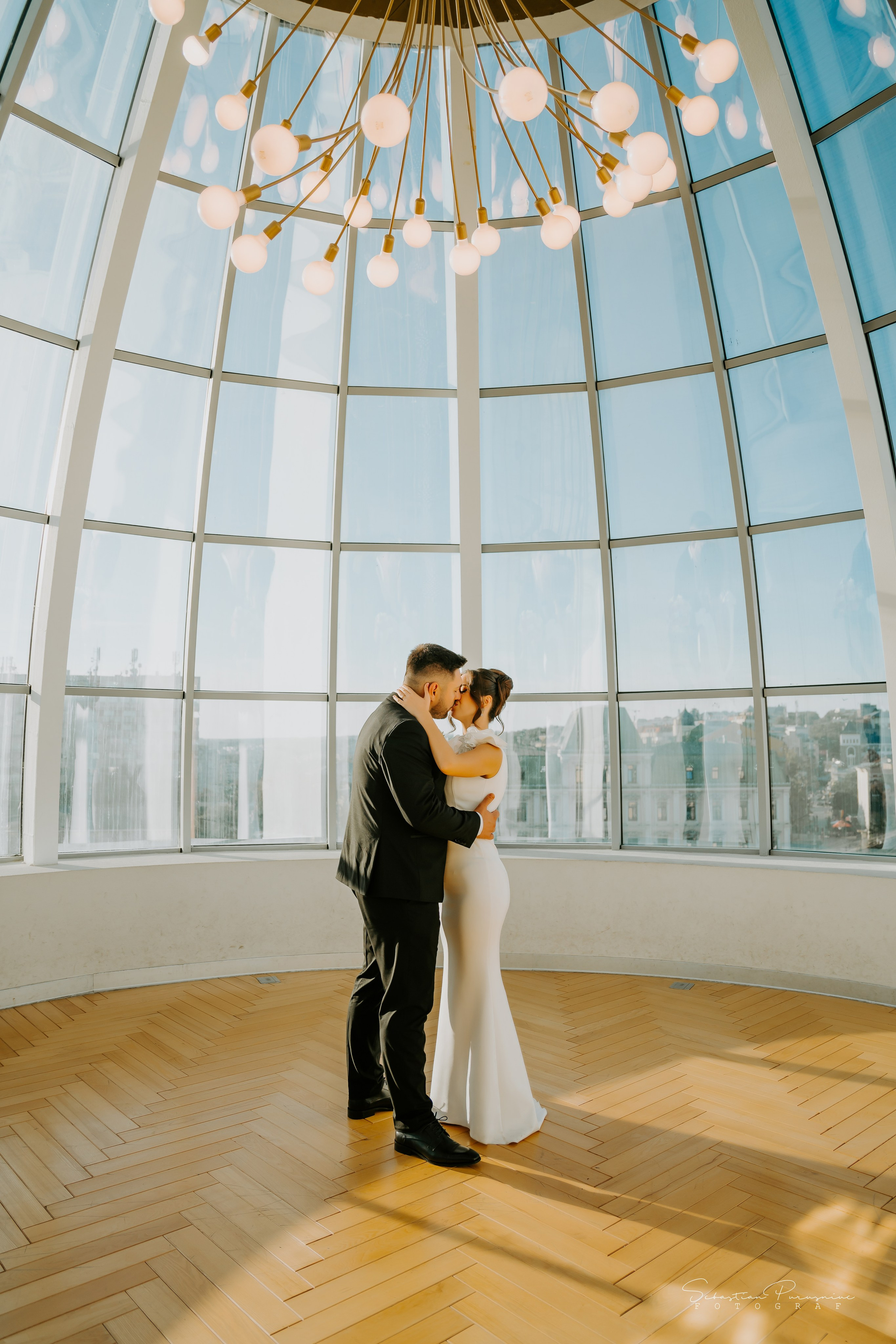 Ana & Bogdan. Sebastian Purusniuc Fotograf - Iasi