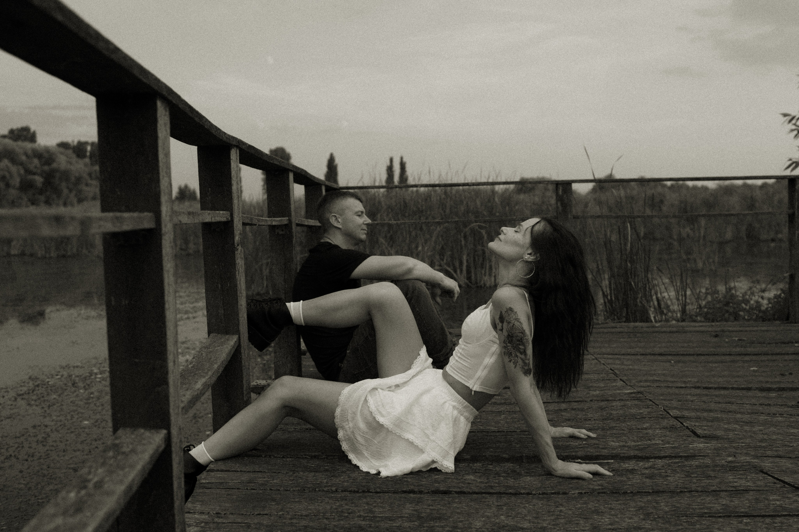 Balade en moto. Histoires d’amour, séances photos de famille et de mariage en France
