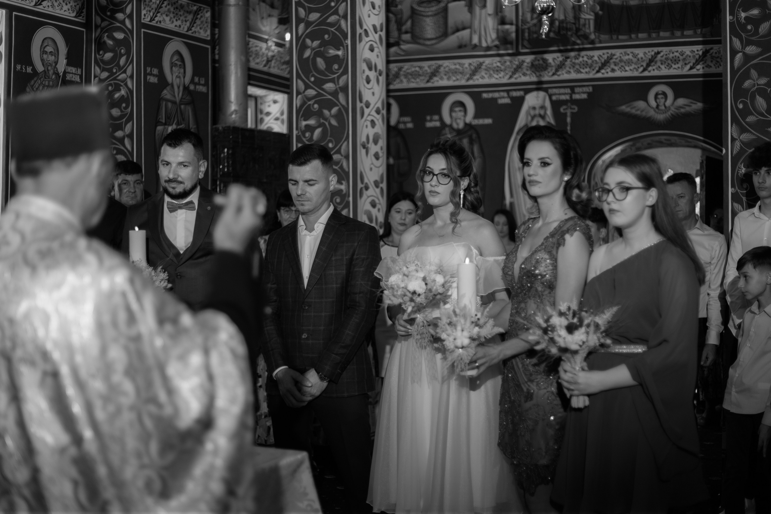 Oana & Vasile. Fotograf si videograf — evenimente si studio