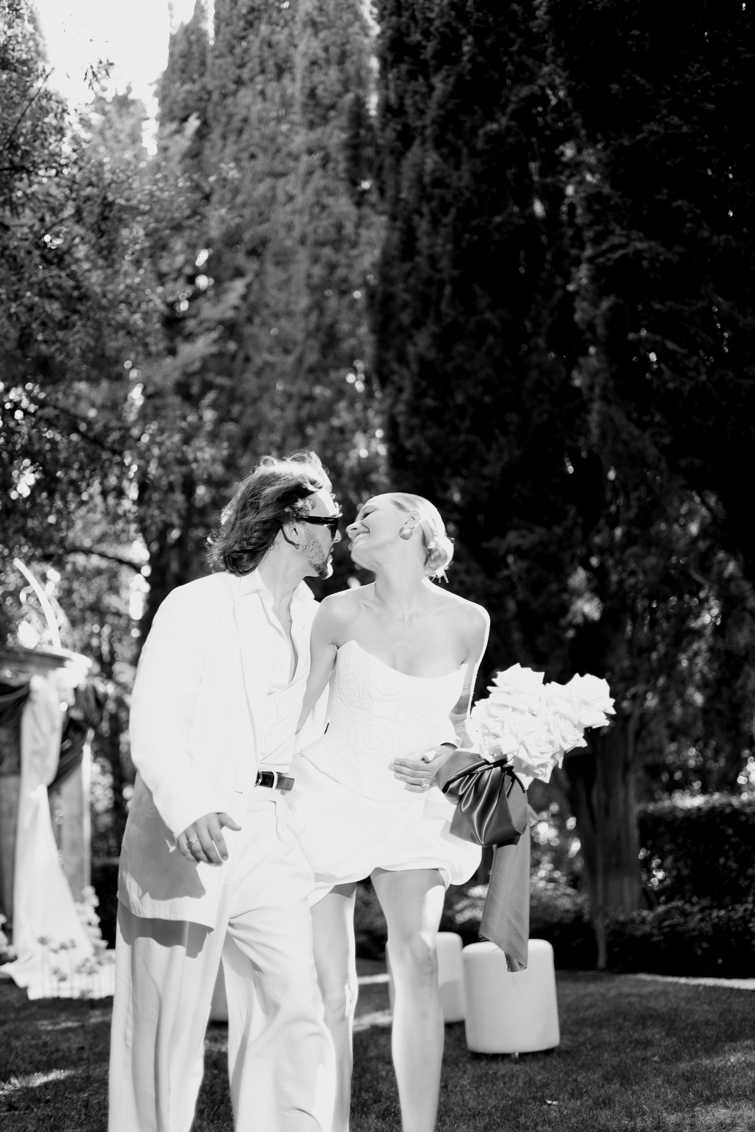 Elopement at a Tuscan villa