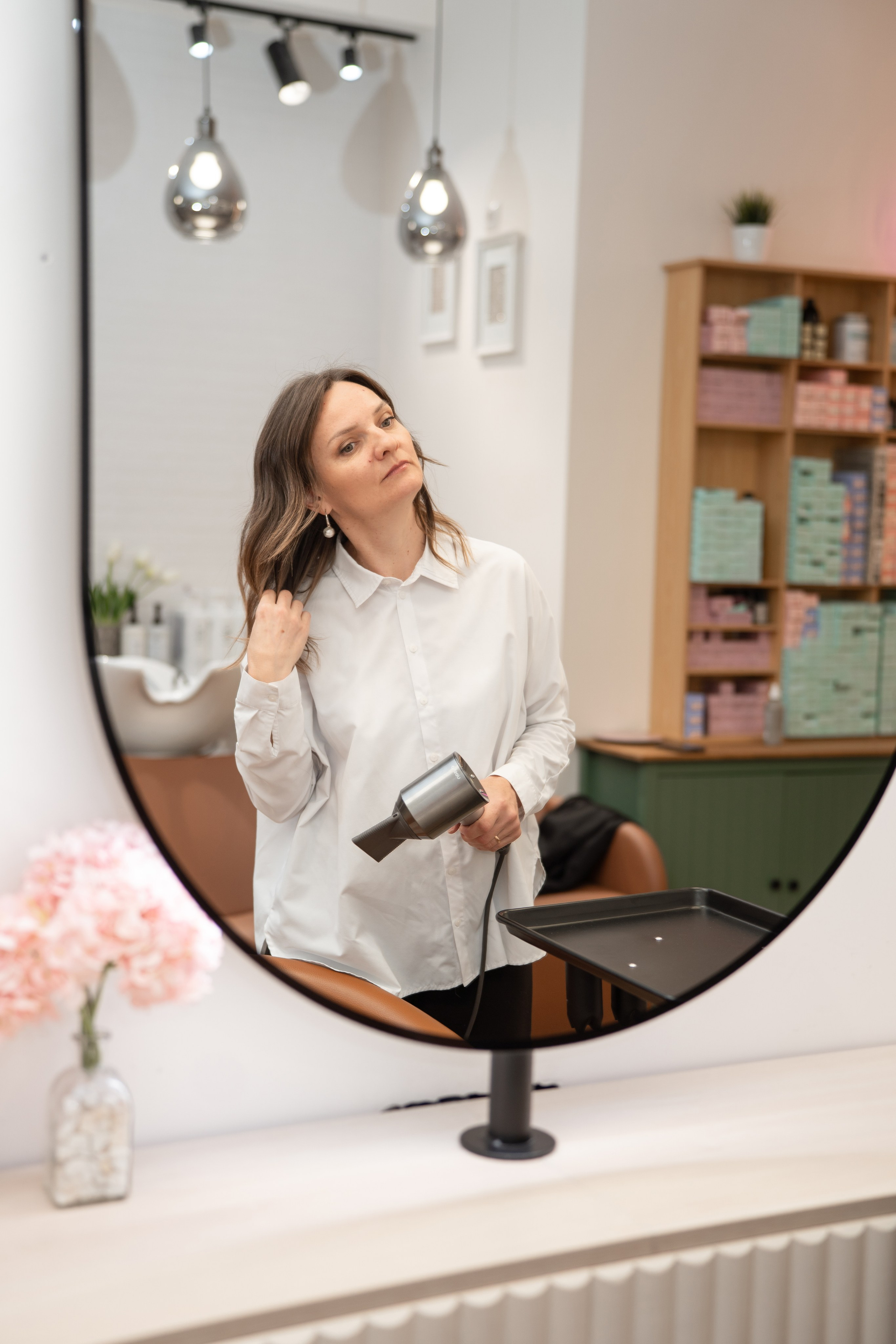 Content shooting for Salon BLOU. Photographer in Madrid, Spain. Alyona Belyaninova