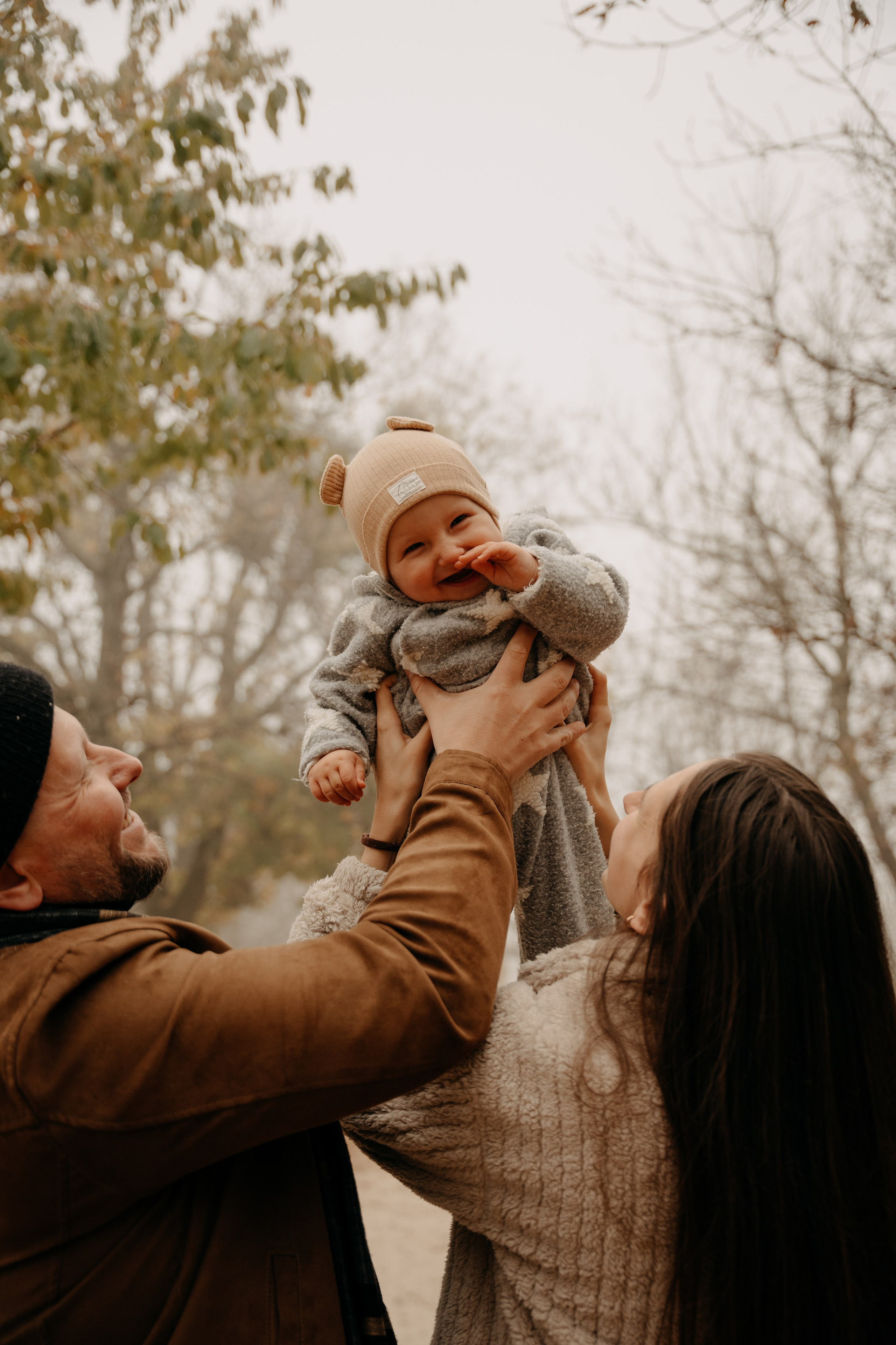 Bendegúz a ködös Normafán. Kezdőlap