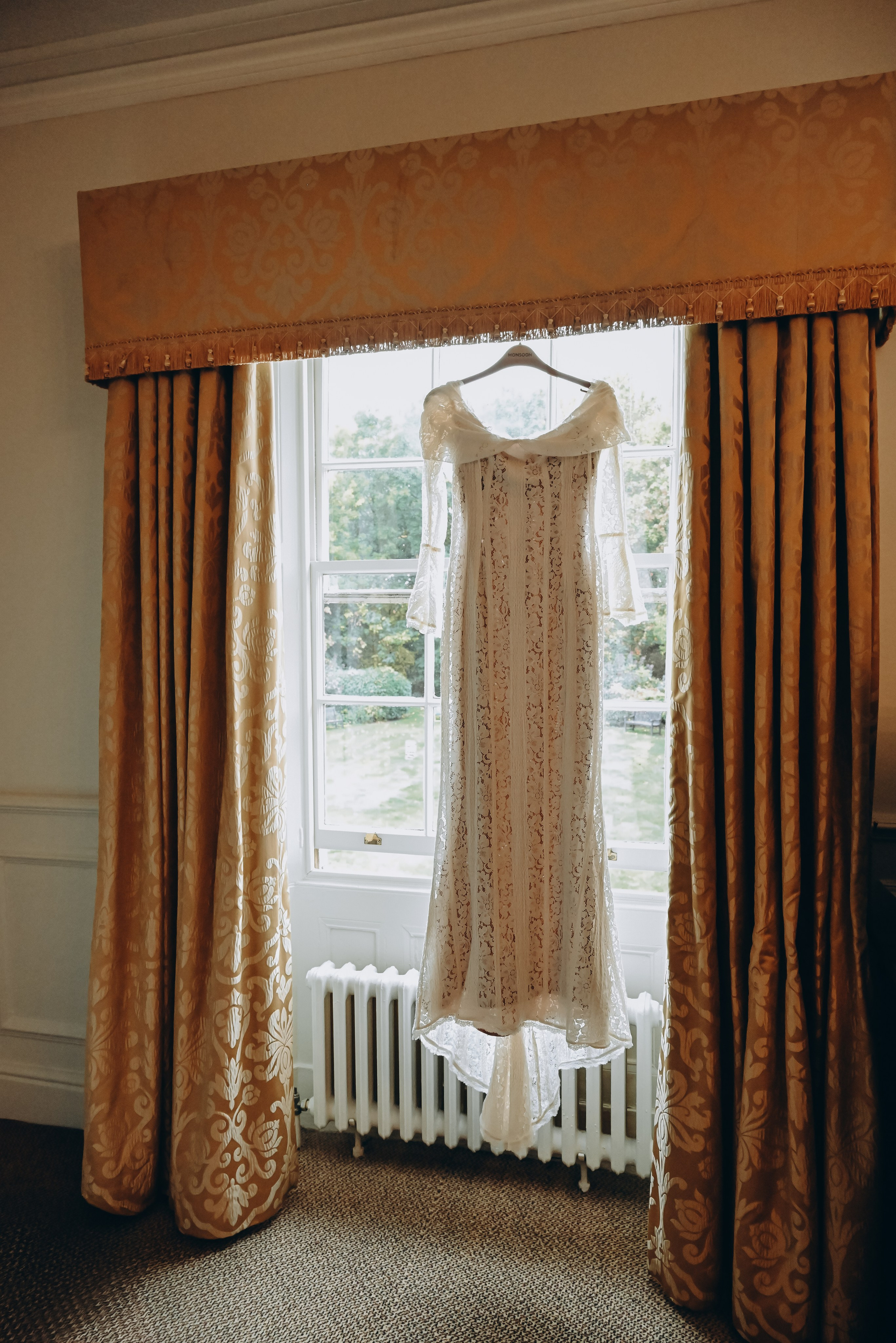 S & M. Your local photographer