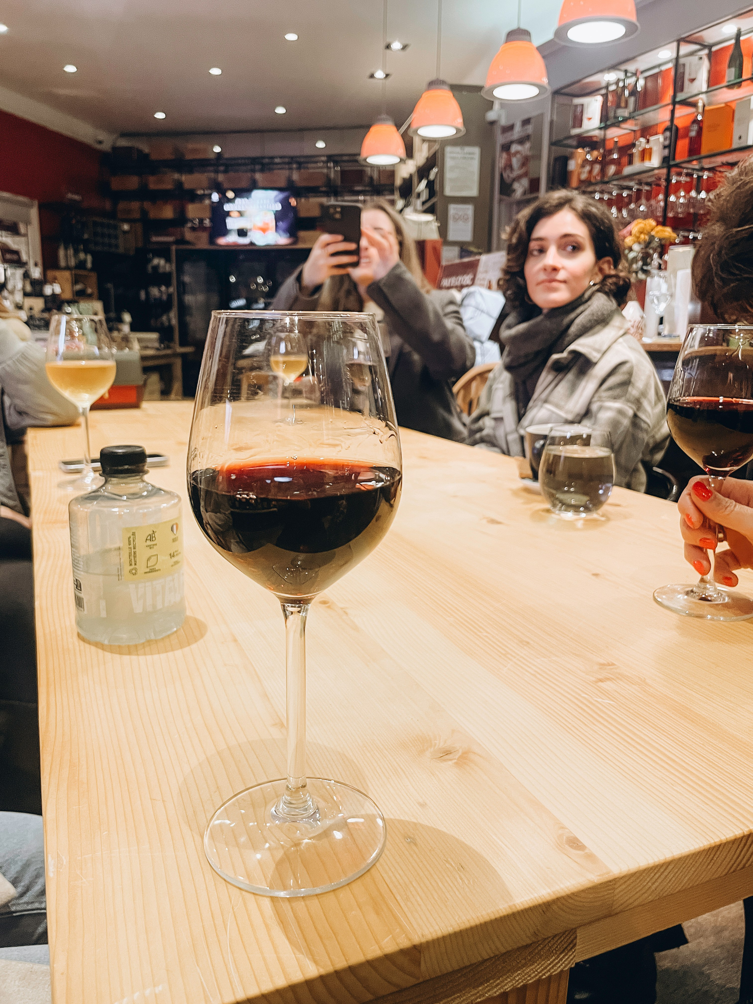 Event photo session for Art brunch Toulouse. Eugenie Smirnova — wedding, corporate and lifestyle photographer in Toulouse and Southwest France