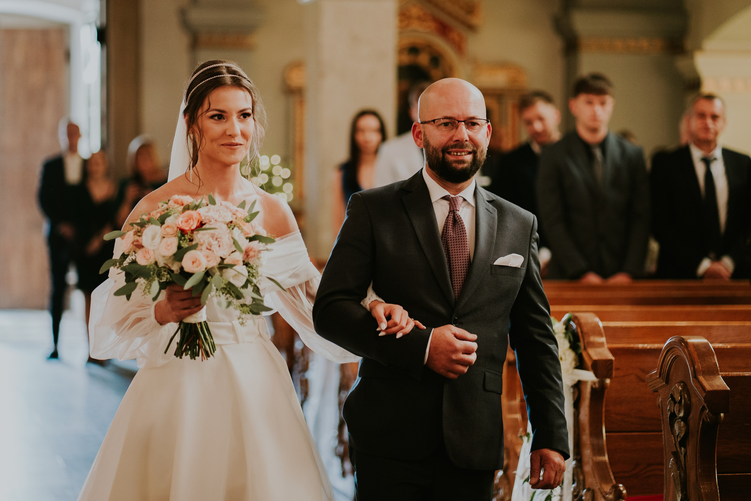 Sala Koralowa w Jaworzu: Opowieść o ślubie Nikoli i Kacpra. Karkowskafoto - fotografia miłości