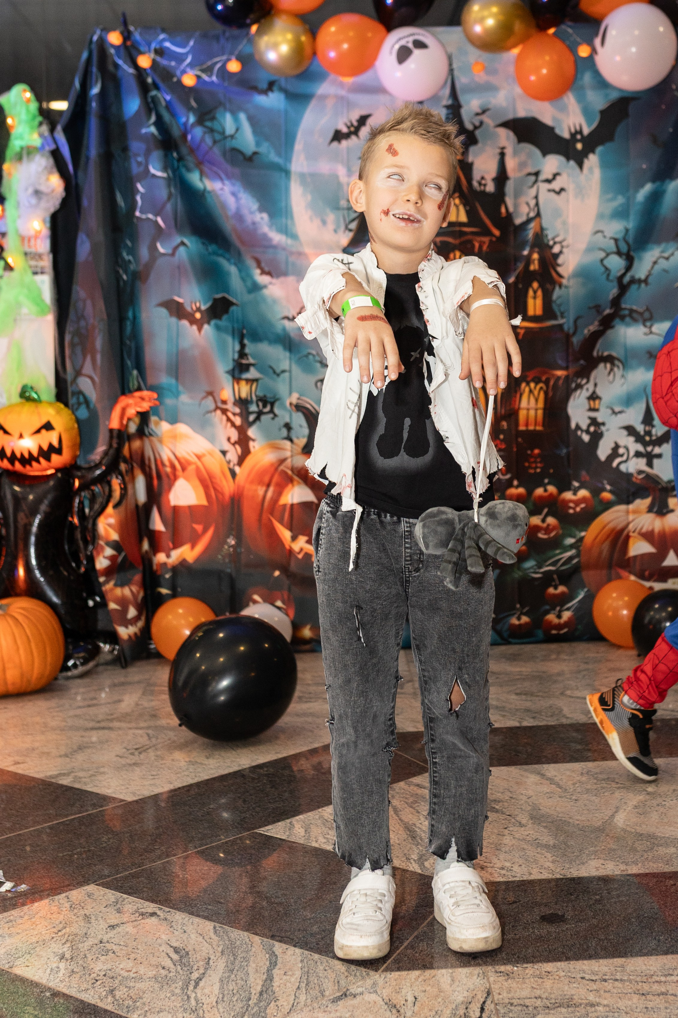 Leo dance studio Helloween 2025. Семейный и детский фотограф в Варшаве Мила Бобровская