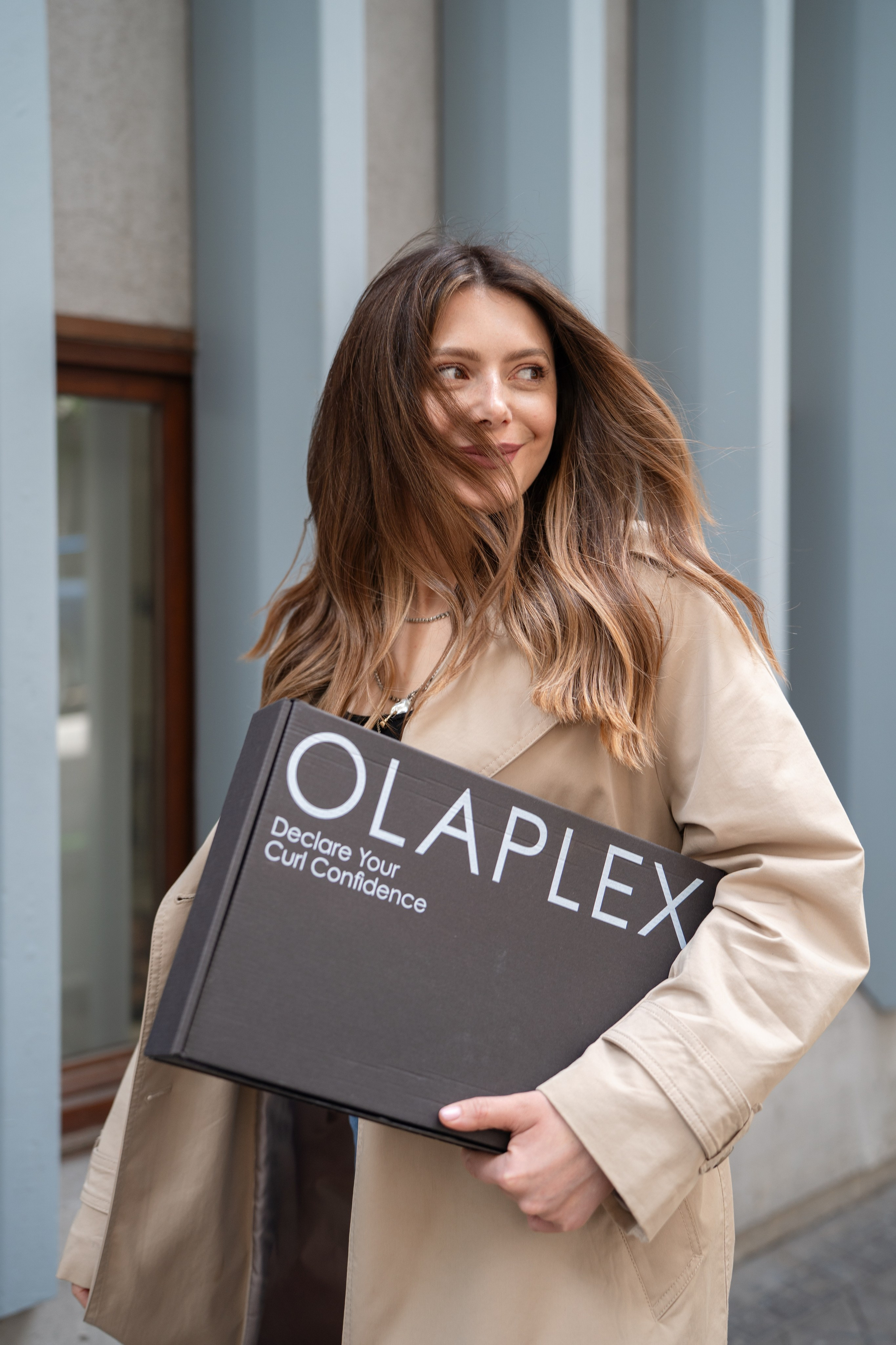 Content shooting for Salon BLOU. Photographer in Madrid, Spain. Alyona Belyaninova