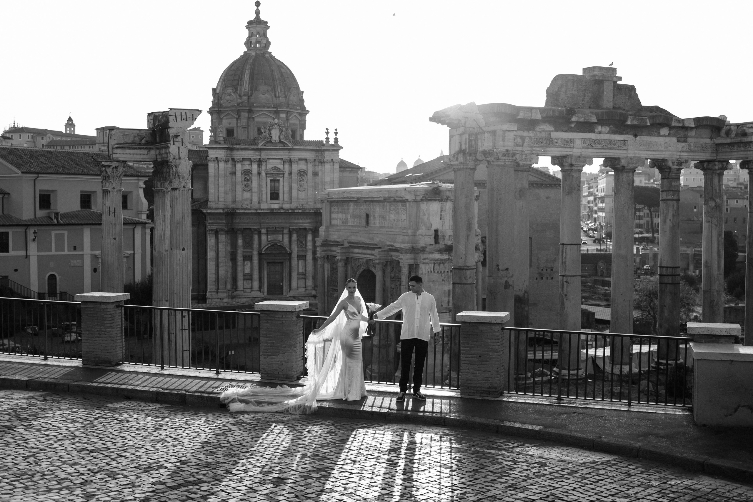 Elopement in Rome. Wedding Photographer Rome Tuscany Como Sicily Puglia Amalfy Italy- Oksana Savenchuk