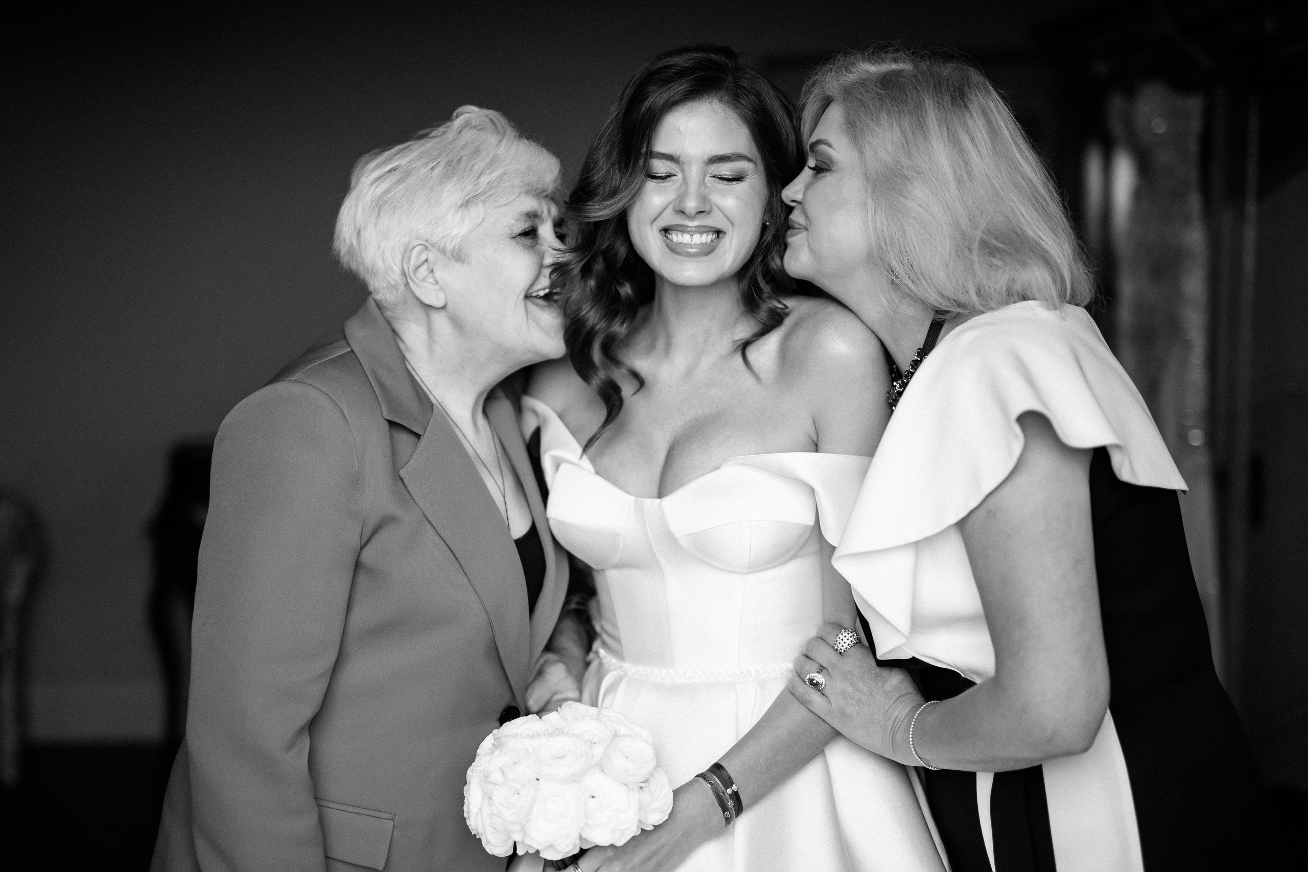 Destination wedding Photographer Italy Tuscany Rome Como Umbria. Wedding Photographer Rome Tuscany Como Sicily Puglia Amalfy Italy- Oksana Savenchuk