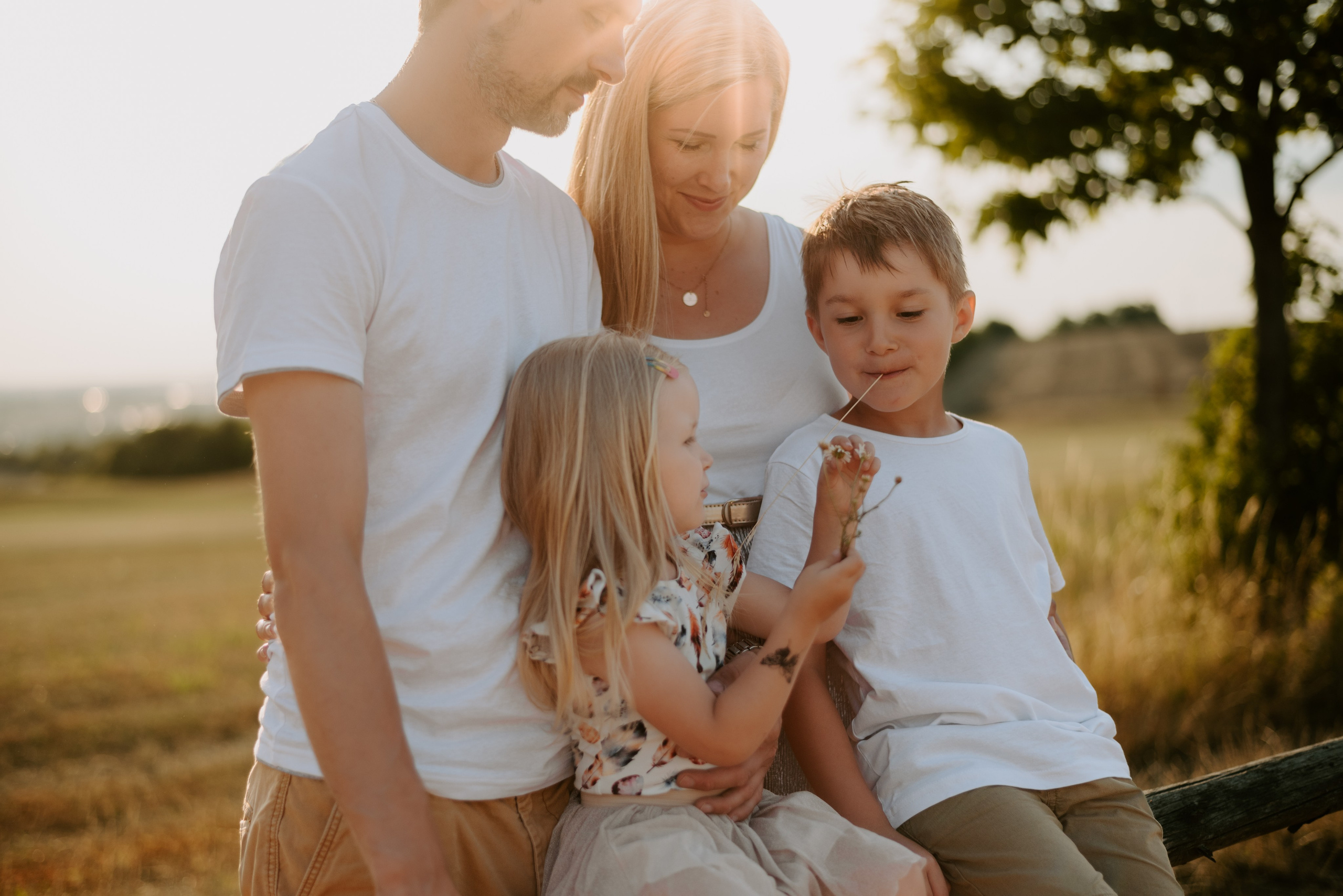 Lucka and family. Lifestyle, wedding and family photographer