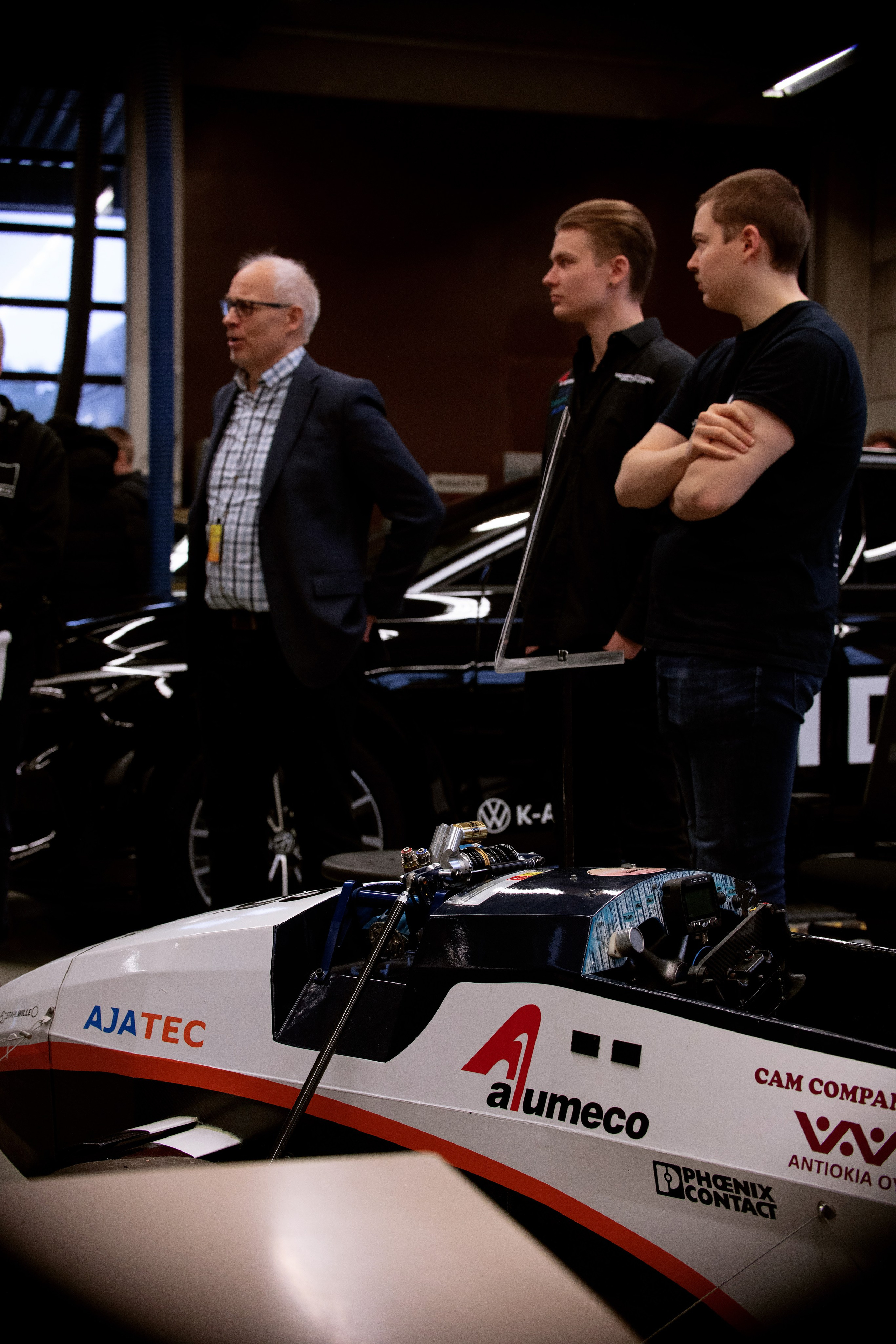 Autokorjaamo. Ekaterina Mansur, muotokuvafotografi Suomessa (Helsingissä ja Uudellam