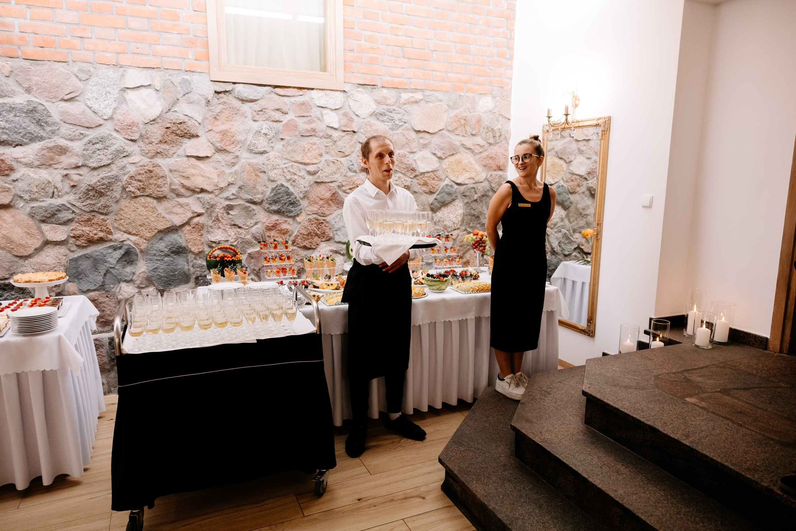 Wiki ♡ Przemek. Fotograf Ślubny Warszawa - Sesje Biznesowe Rodzinne Eventy