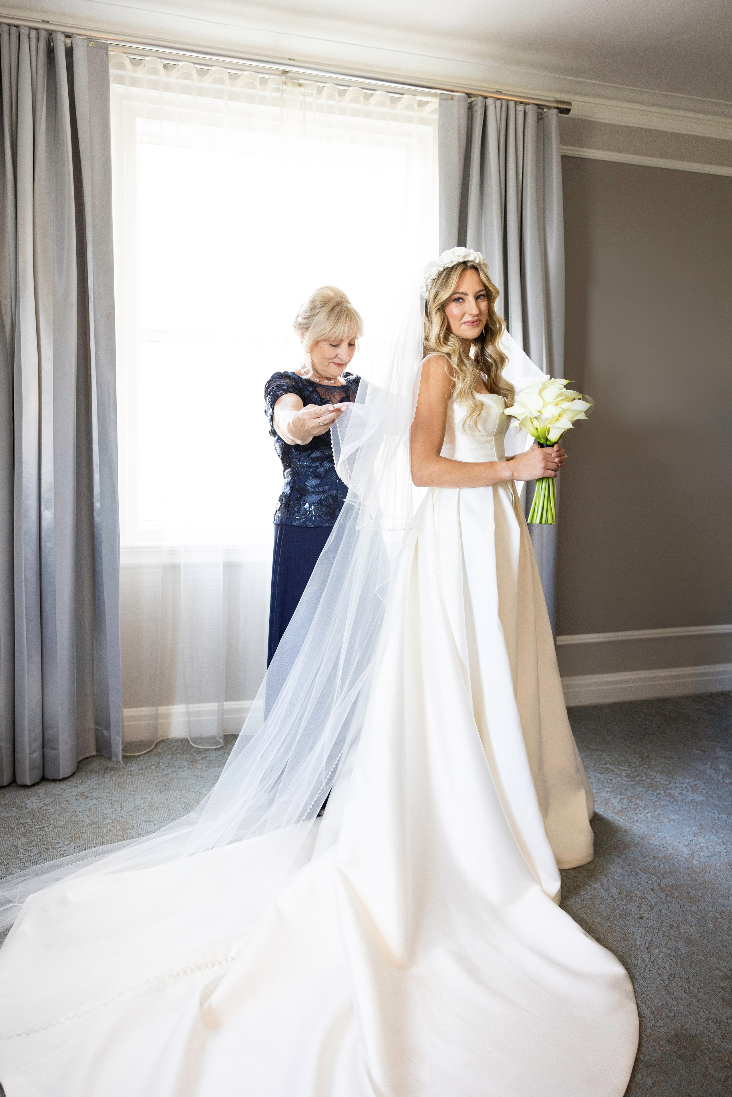 Elegant & Timeless Wedding Photography at Hotel Saskatchewan. Wedding photography and videography in Regina, Saskatchewan