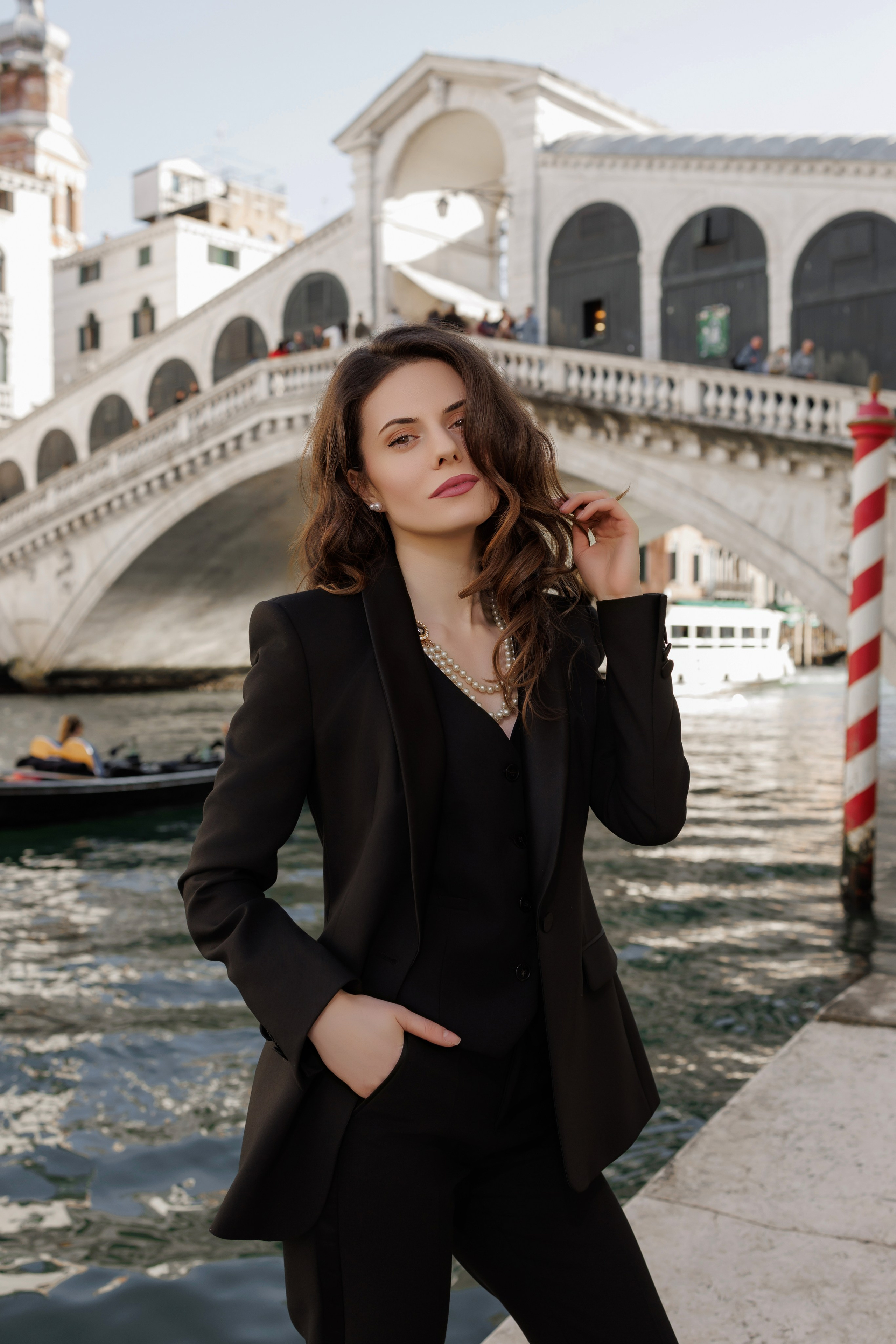 Portrait. Fotografo professionista specializzato in fotografia di matrimoni, cermonie ed eventi!