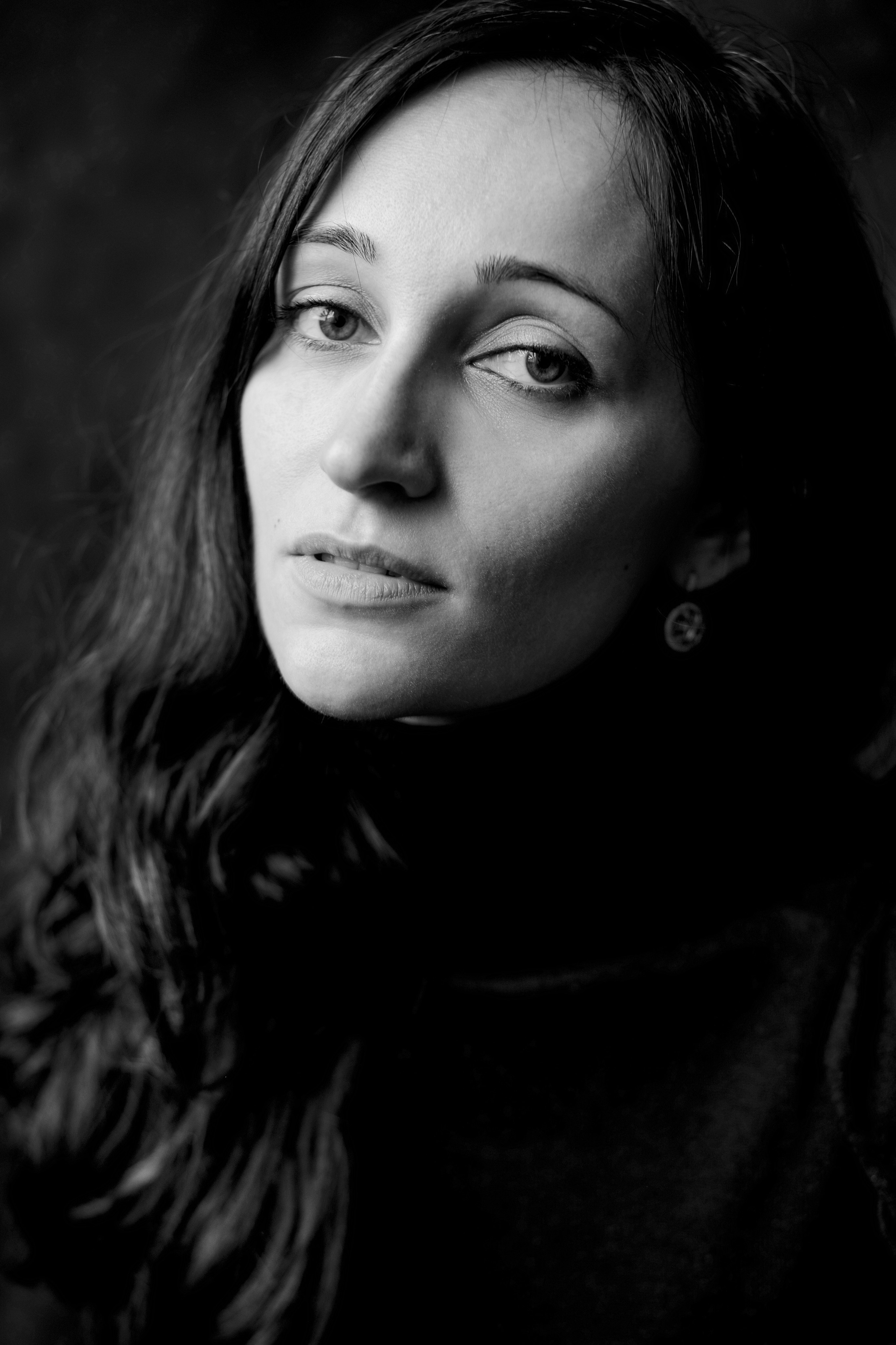 Portretna fotografija. Fotografinja in videografinja Mariia Bortiakova iz Slovenije: fotografiranje dogodkov, portretov in snemanje videov po vsej Sloveniji