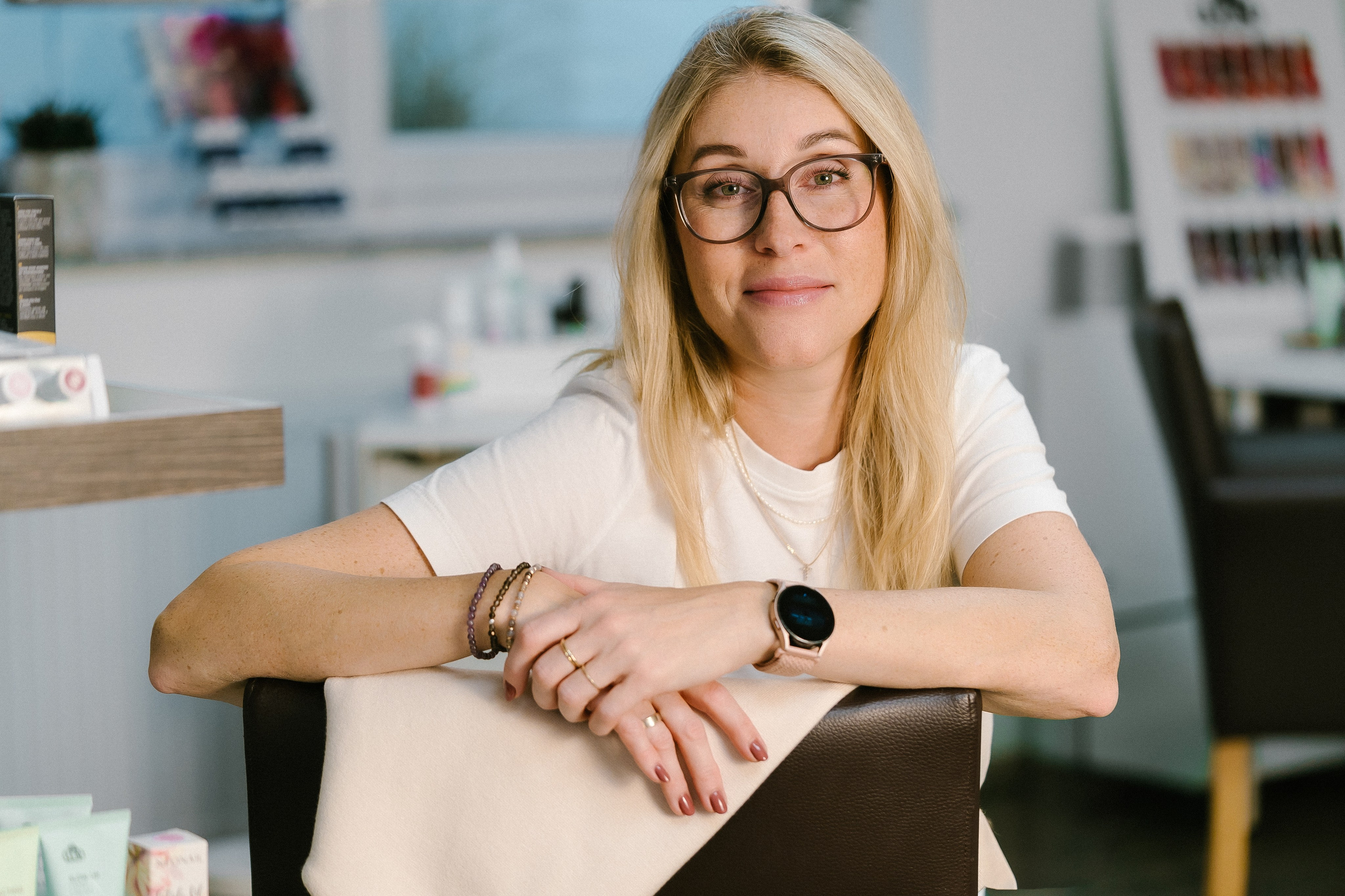 Frauenporträt für Personal Branding, das Vertrauen und Authentizität ausstrahlt