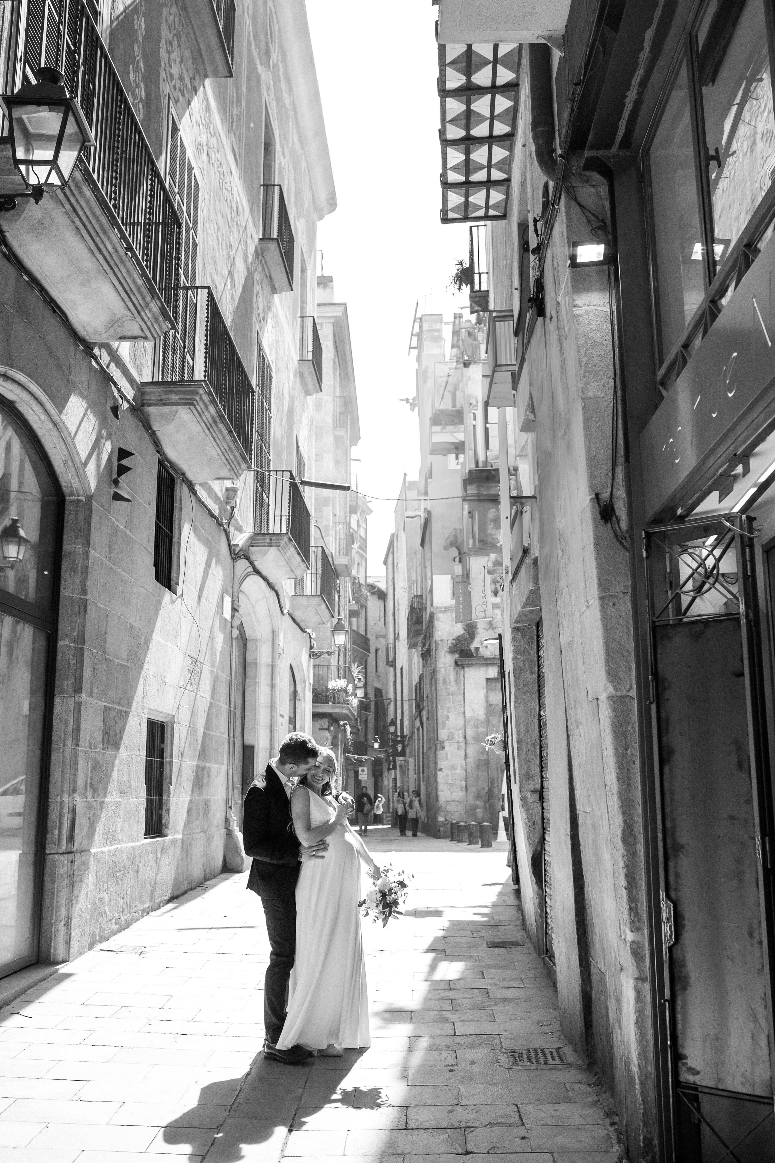 Katy & Tomm, City Wedding. Wedding Photographer in Barcelona Lana Alekhina