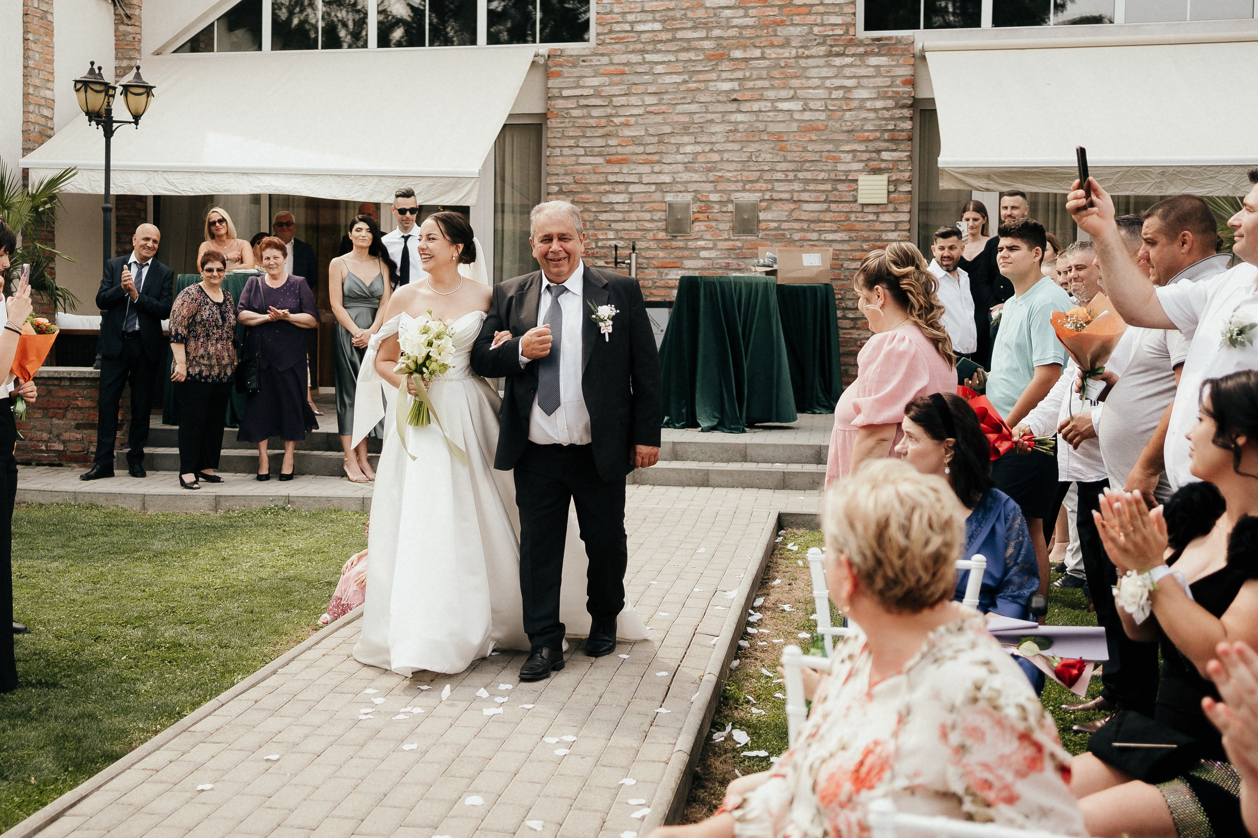 Andreea & Constantin. Ionutdraganfoto.com