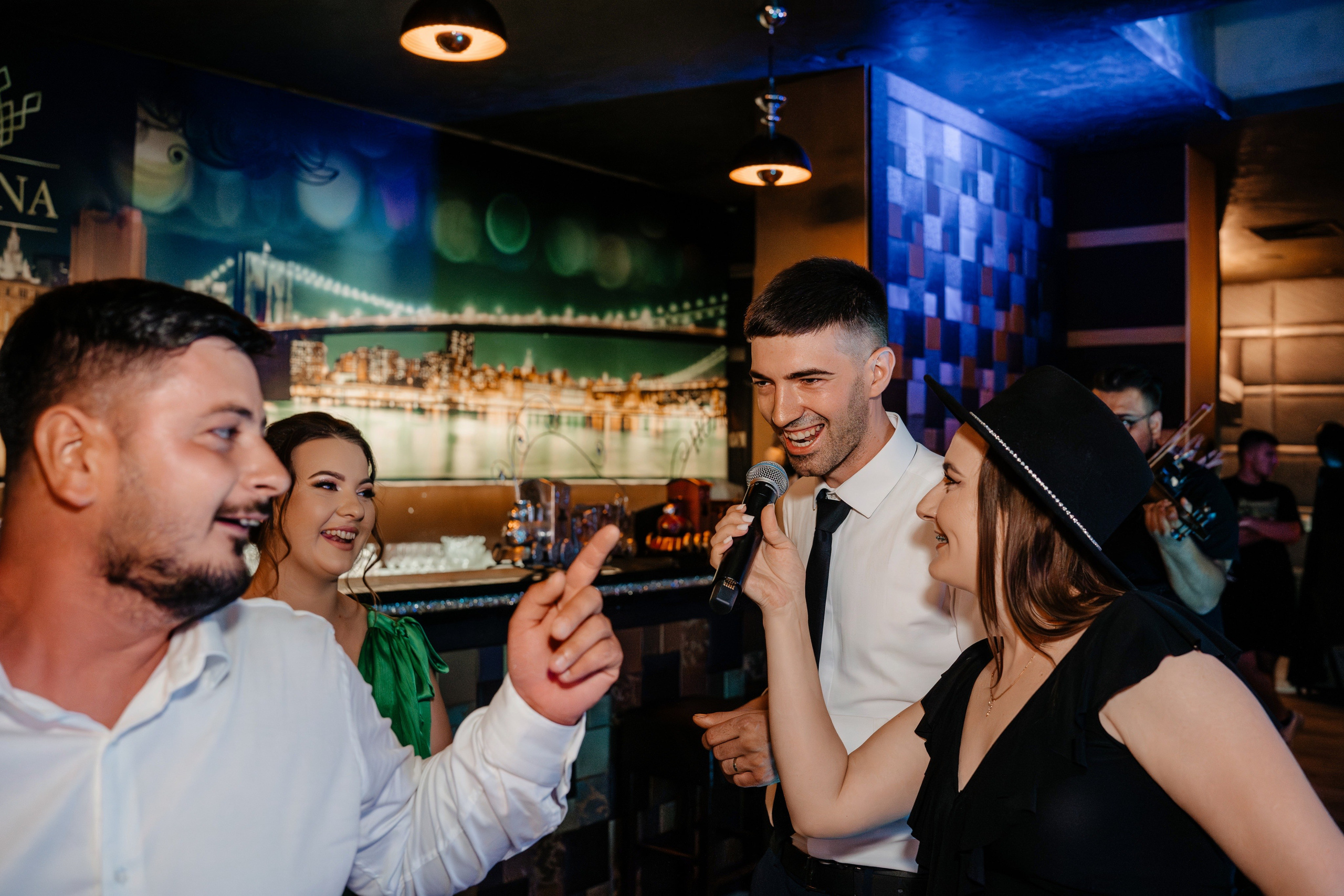 Larisa Ioana. Raw Studio. Fotograful tau de nunta!