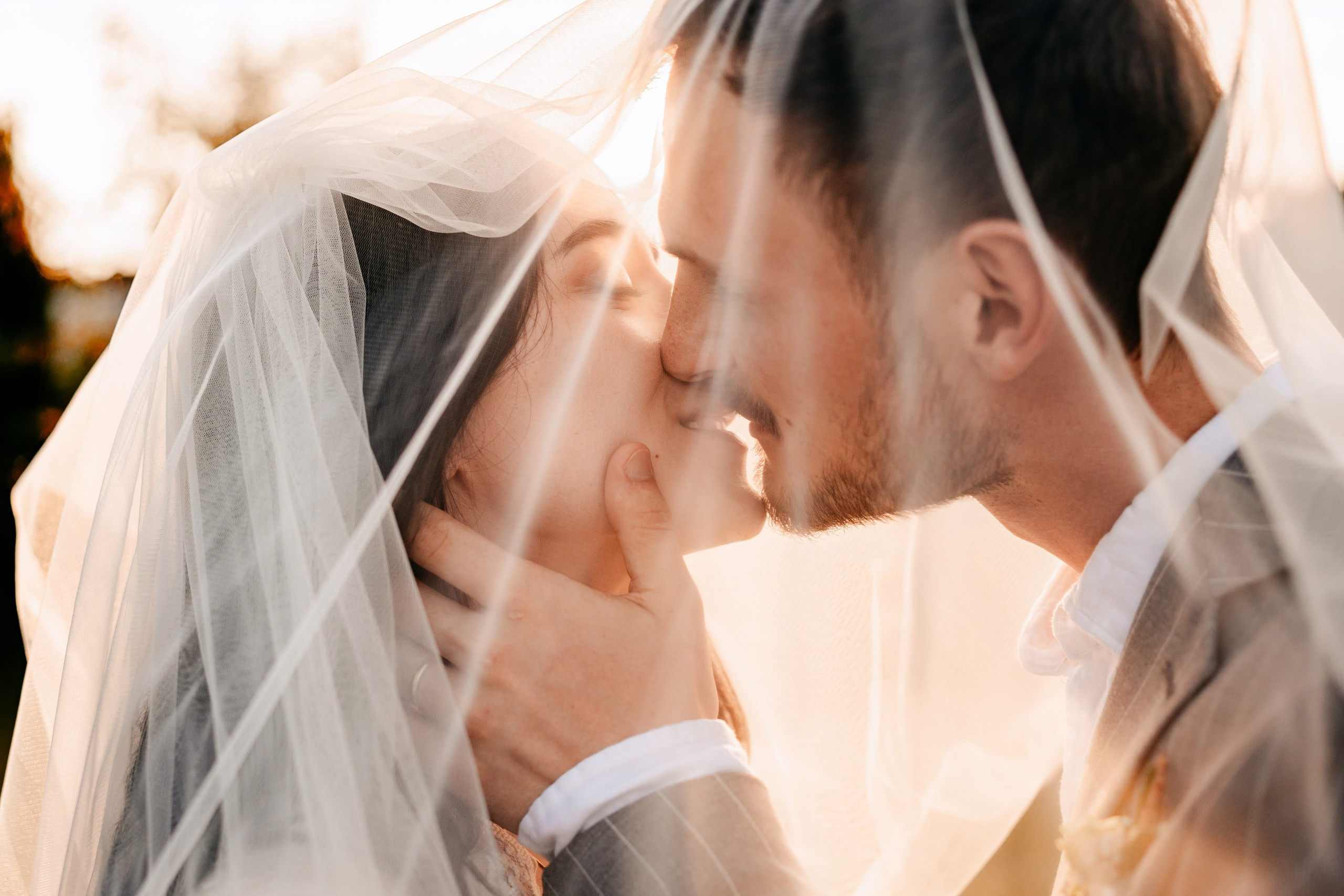 Nunta la The Gate (Darmanesti. Bacau). Raw Studio. Fotograful tau de nunta!