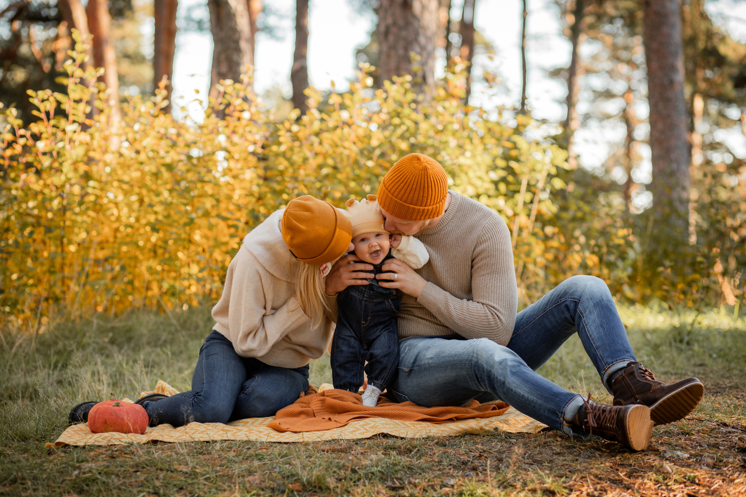 PERHEKUVAUS. Valokuvaaja Itä-Uudellamaalla Viktoria photography