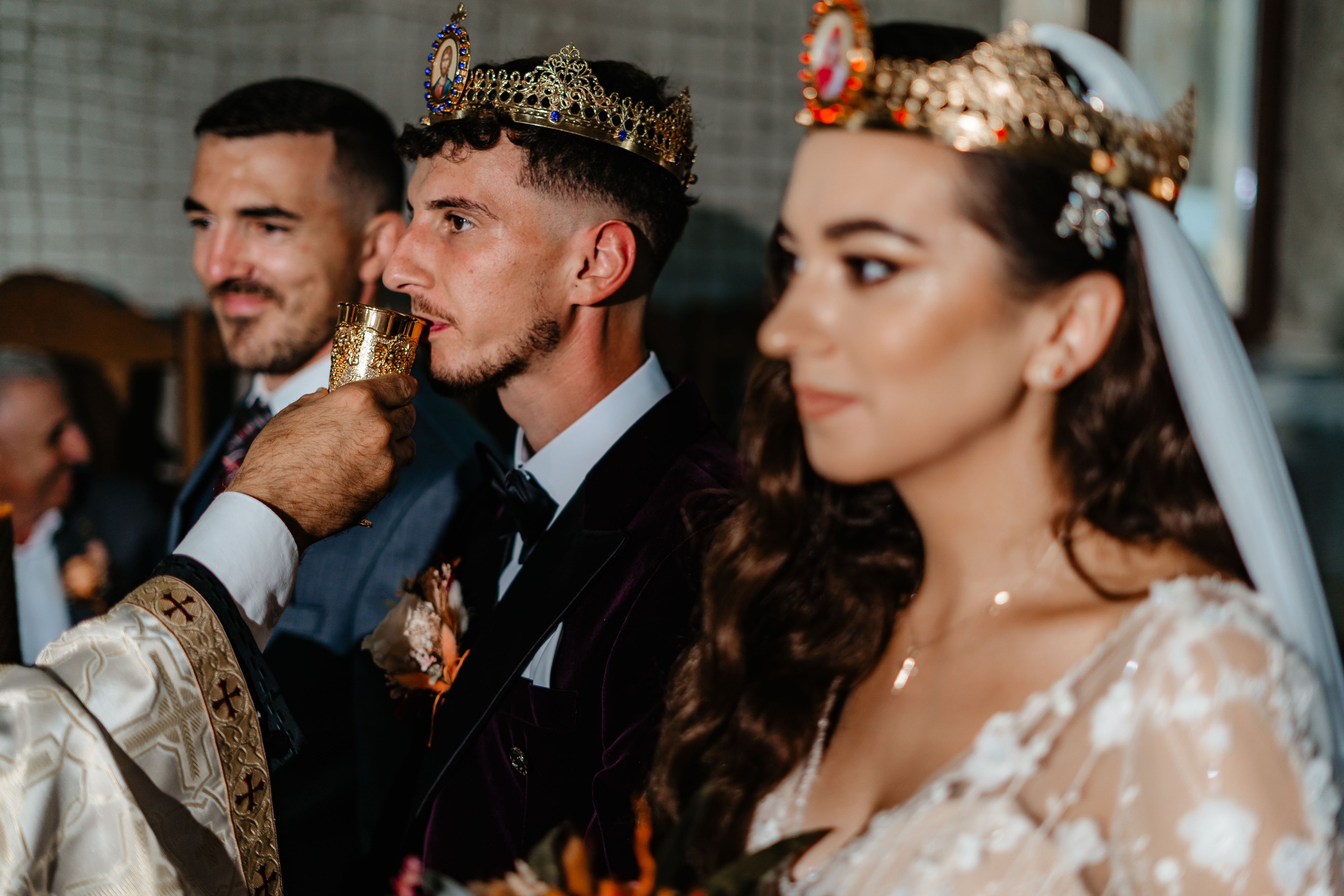 Robert si Mada. Foto-Video Nunta Iasi, Suceava, Bucuresti / Disponibilitate 2025 — 2026 — 2027