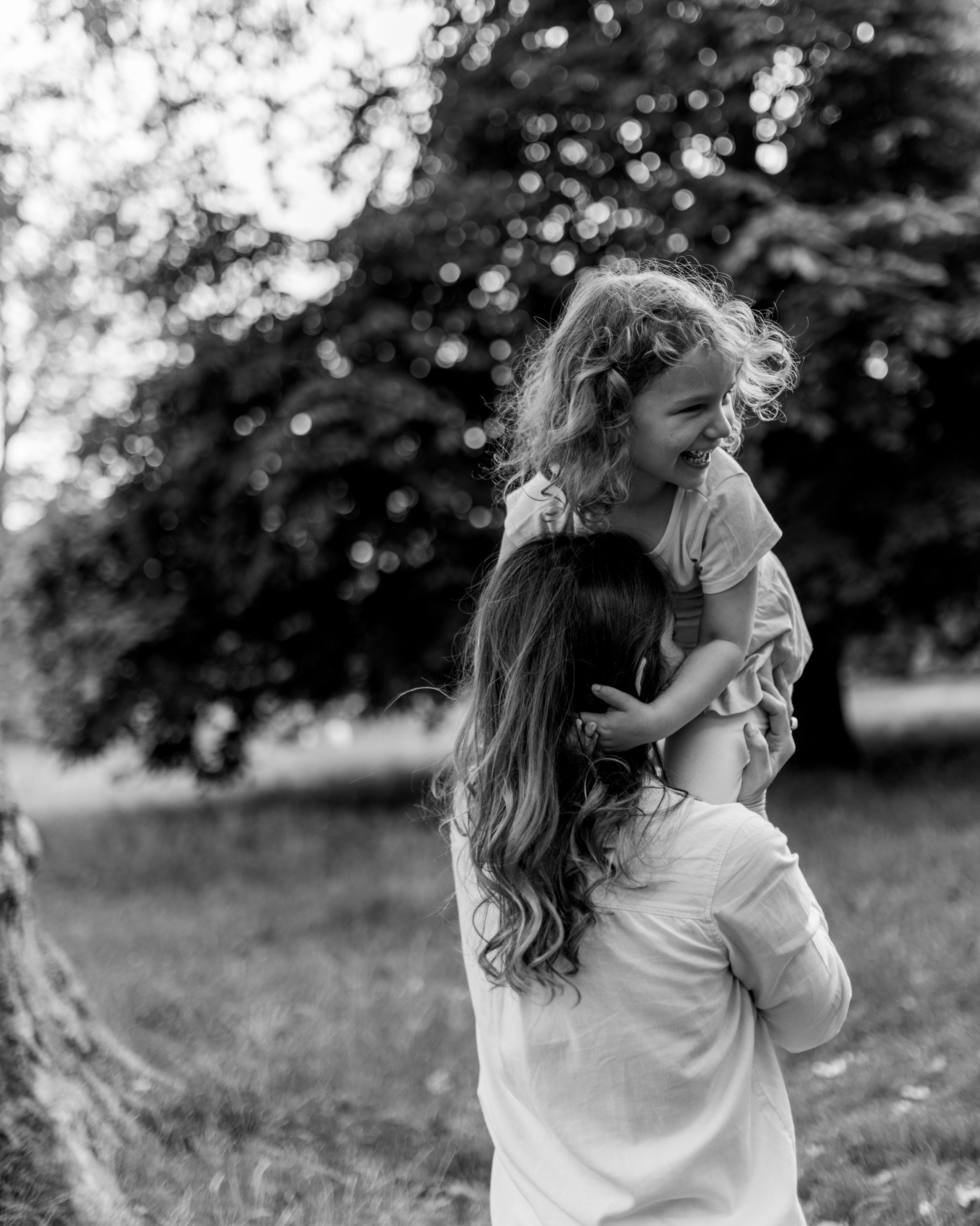 Selin’s Family (Hyde Park). Anastasia Klink, Photographer in London
