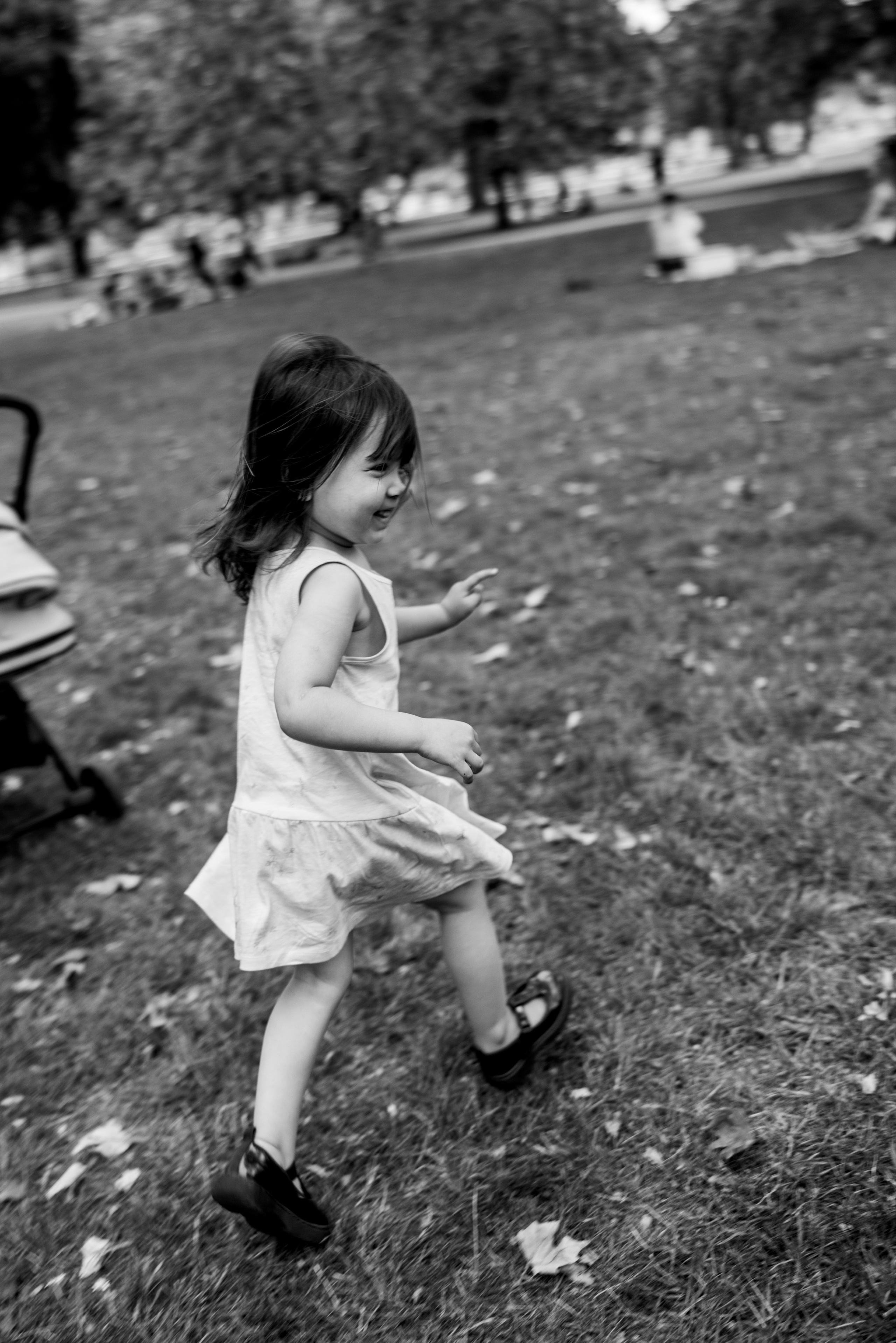 Igor and his family (Hyde Park). Anastasia Klink, Photographer in London