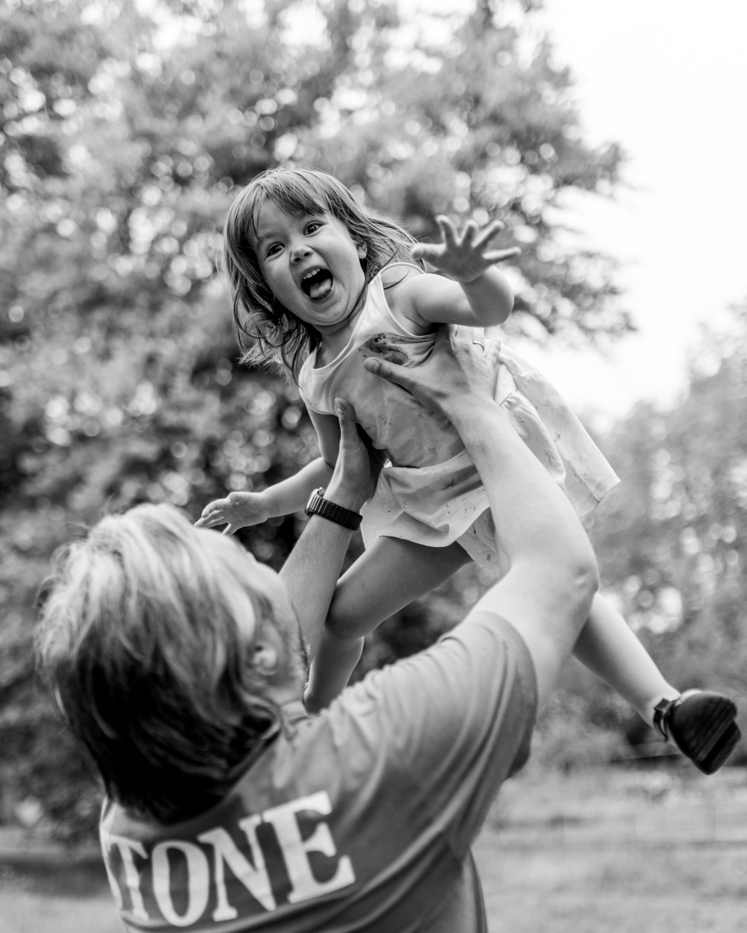 Igor and his family (Hyde Park). Anastasia Klink, Photographer in London