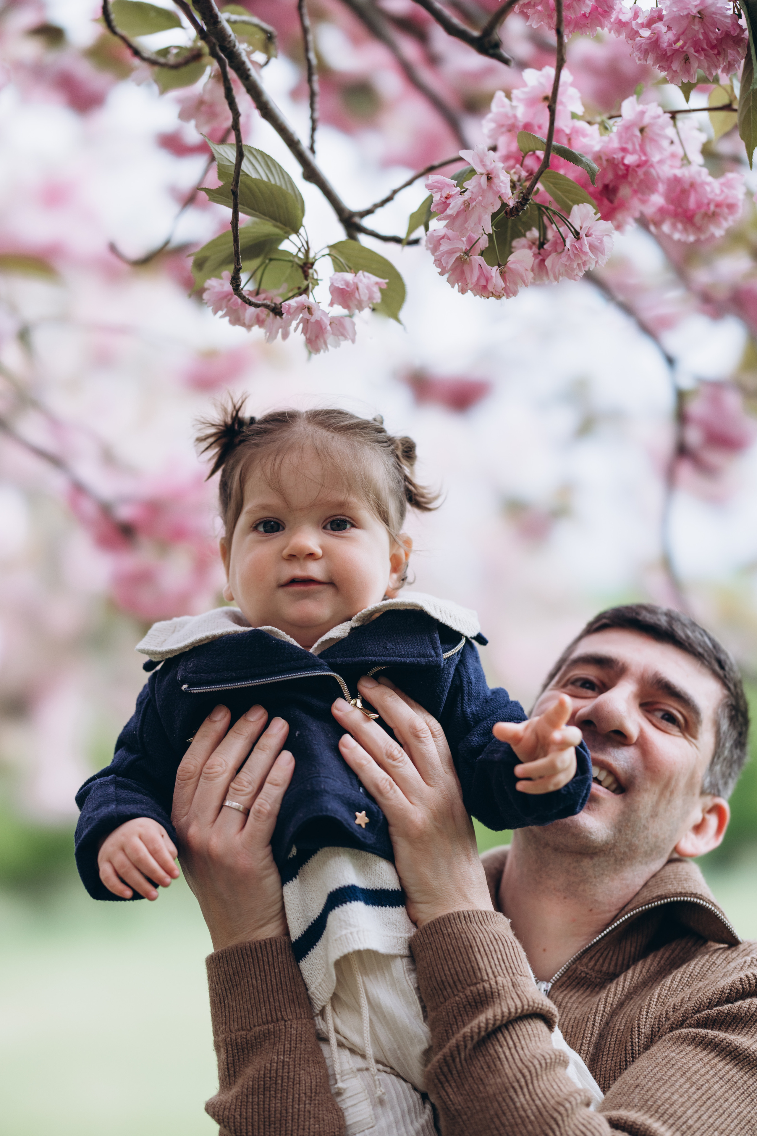 Sofia with parents (Greenwich Park). Anastasia Klink, Photographer in London