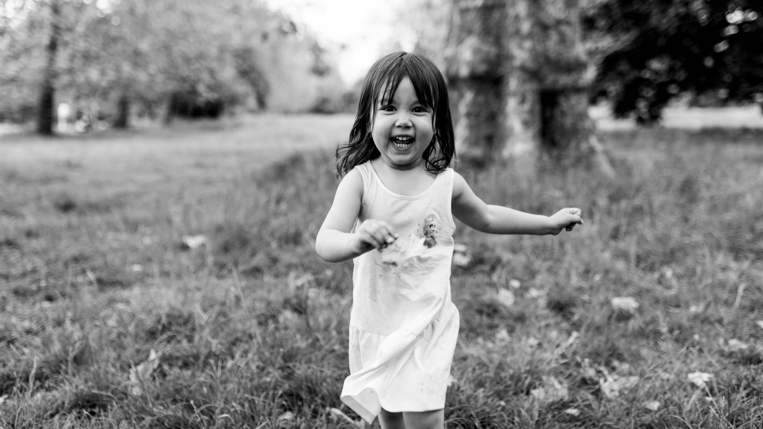 Igor and his family (Hyde Park). Anastasia Klink, Photographer in London